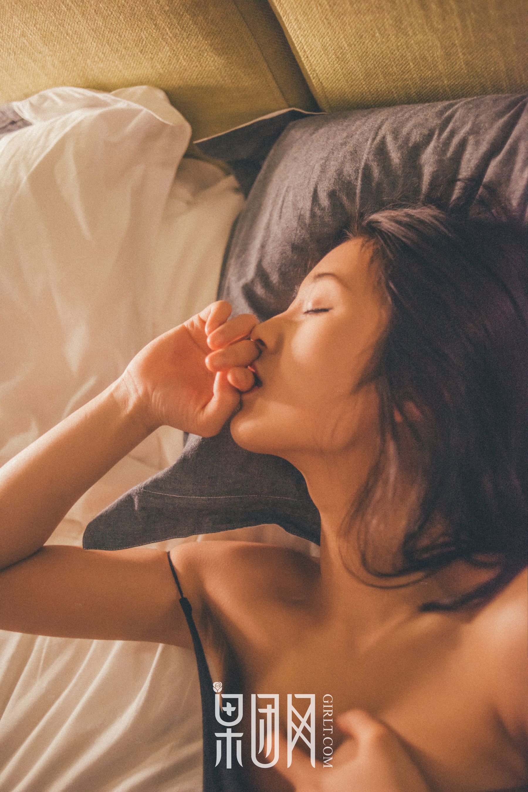 Fat/Liu Yixi Sexy Symbly Anchor Fruit Group Girlt No.128