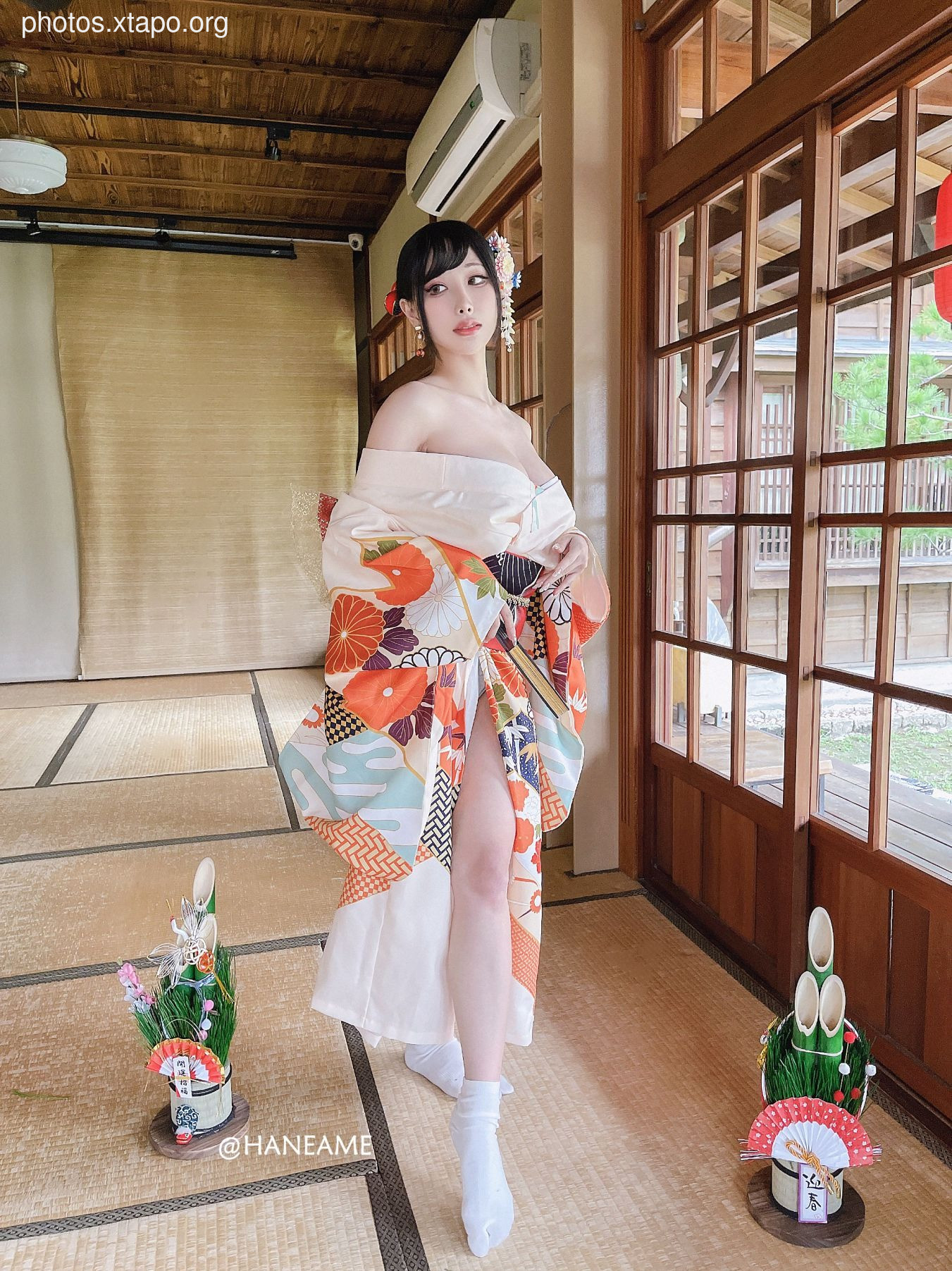 HaneAme 雨波 — Flower Print Kimono Girl