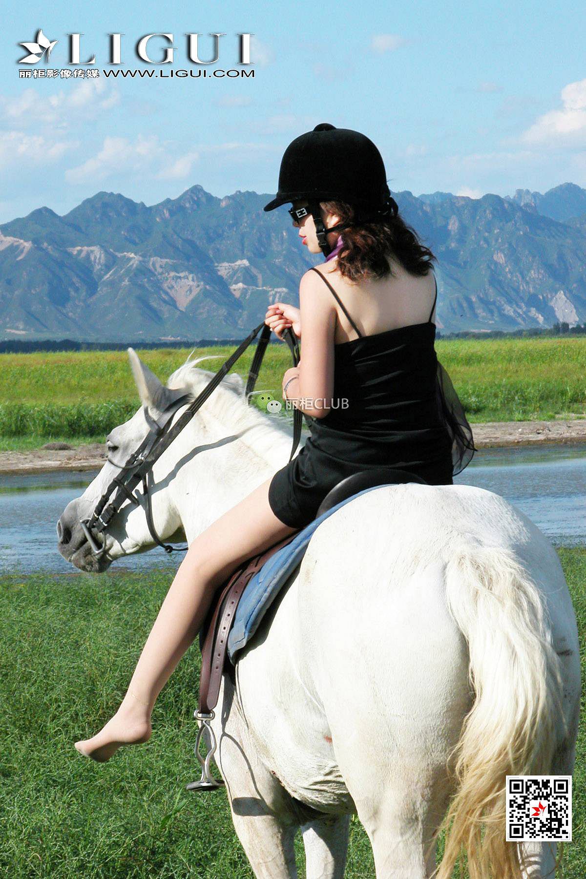 Leg Model Silk Gao White Horse Girl Mith Ligui Beautiful leg silk foot