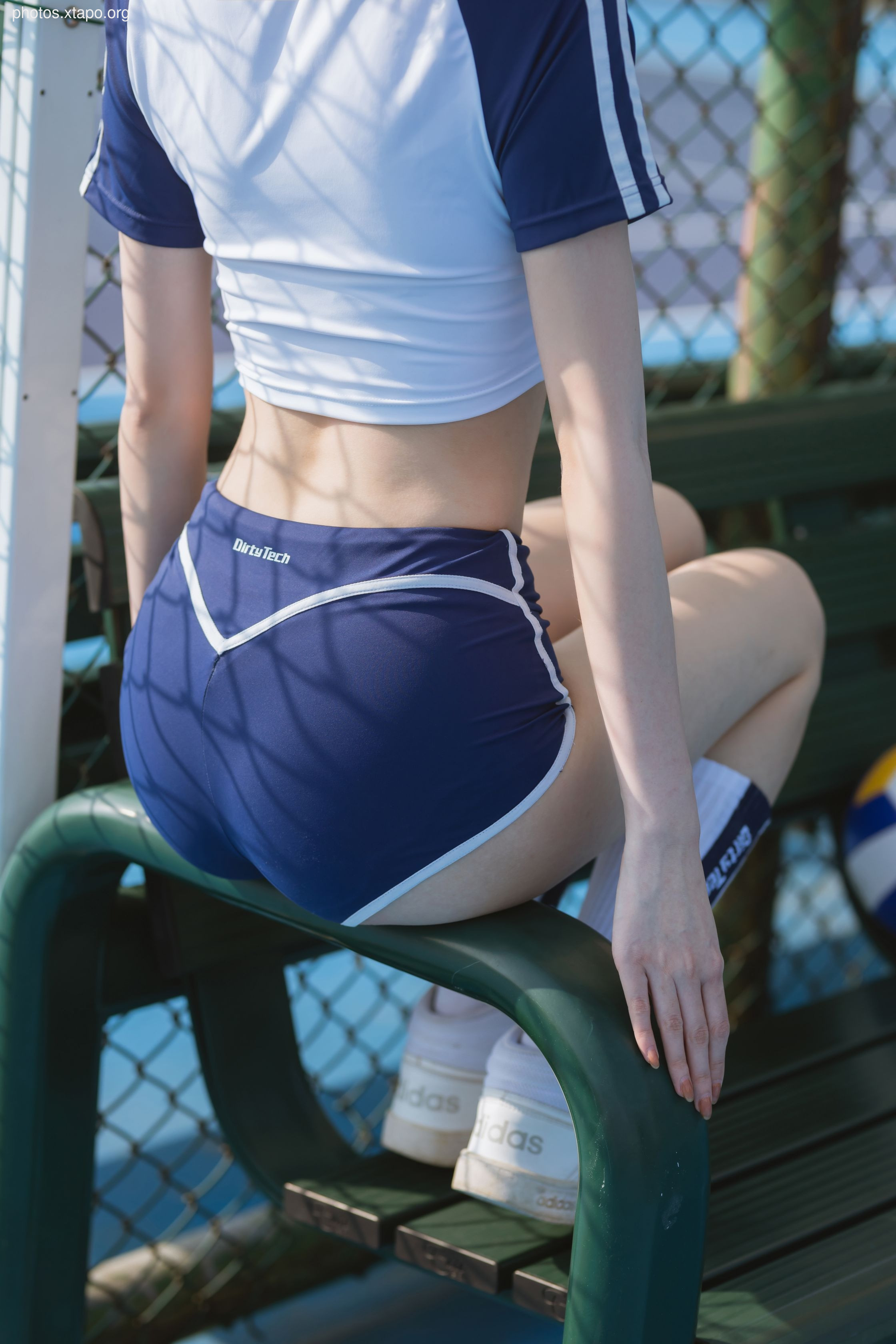 Xu Lan Lan Summer Sports Service