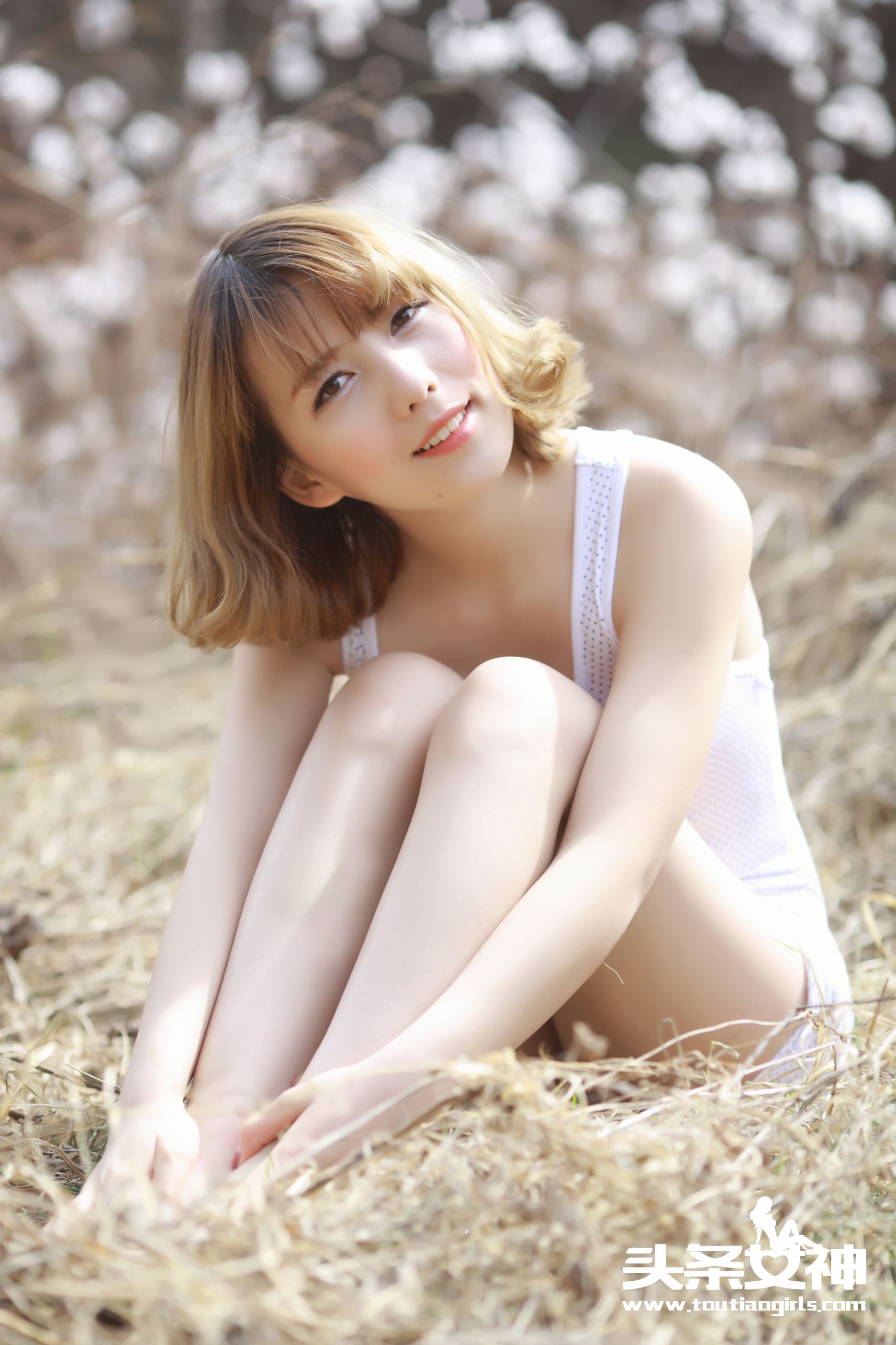 Haha Witch's House Show the Wild Headline Goddess