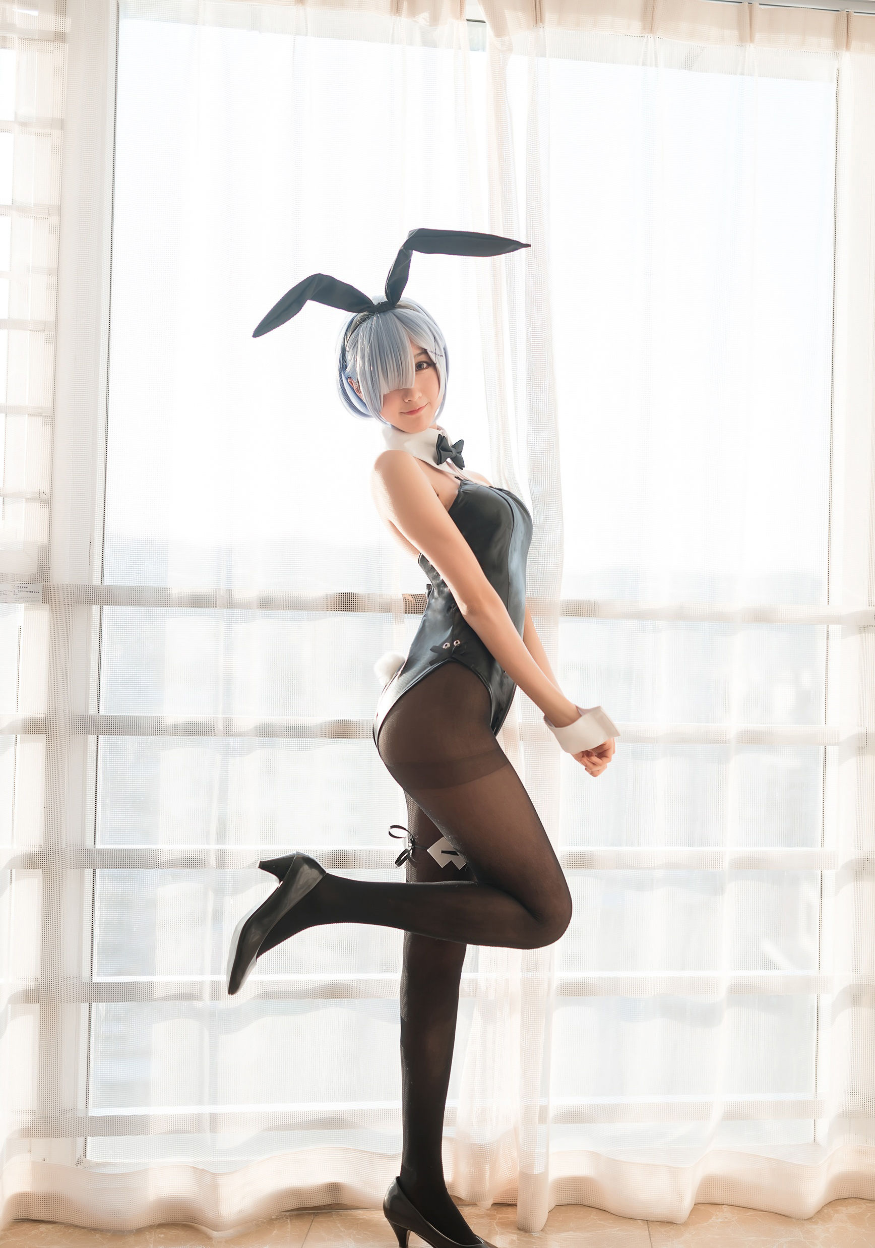 COS Welfare Miss Meng Shi Mu Mianmian Owo -Rim Bunny Girl