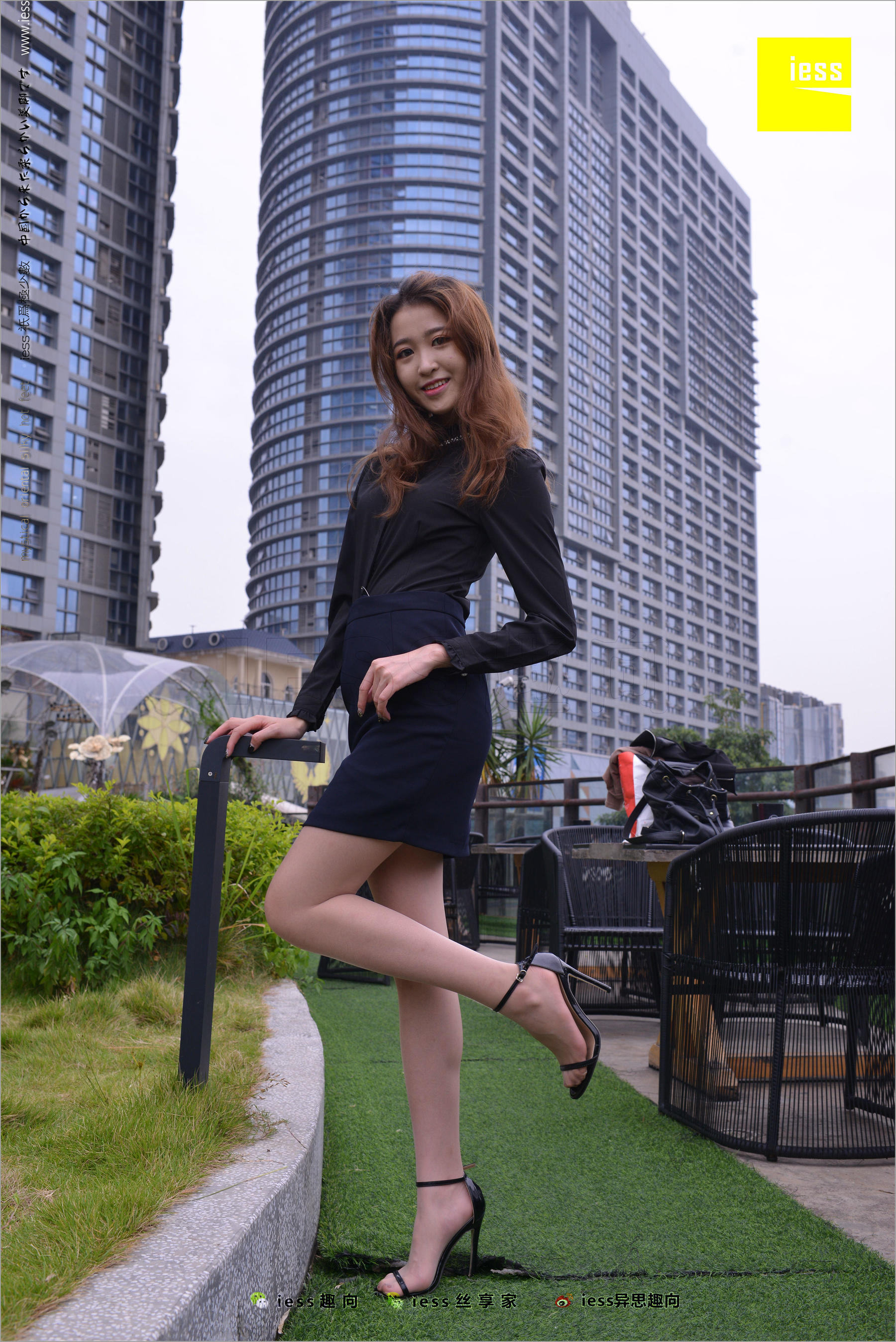 Uncle Yuan's Definition of Long Legs Different Thoughts to IESS Silk Foot Bento 205