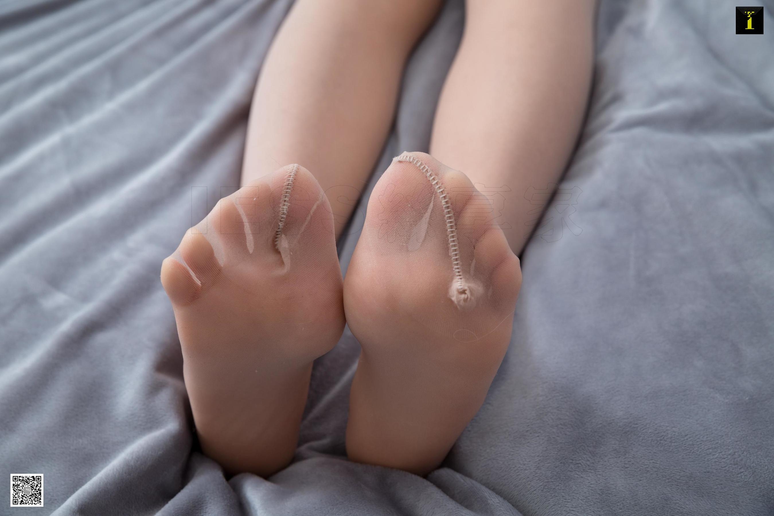 Different Thoughts to IESS Model Wan Ping First Love Nude Color