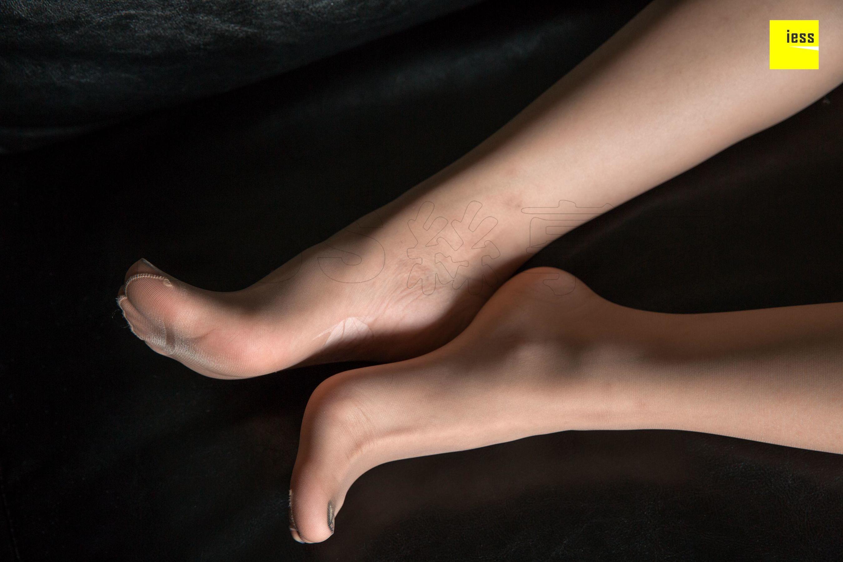 Spicy Mom Junjun The Performing Foot Foot of the Pork Mom Polying Different Thoughts to IESS Silk House 244