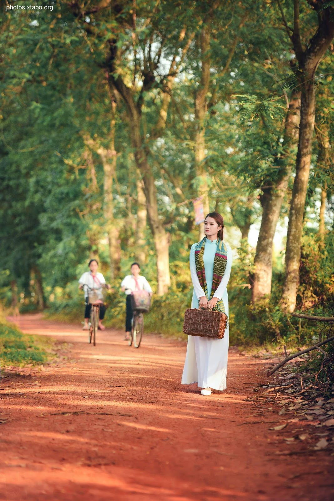 the way to the small neighborhood