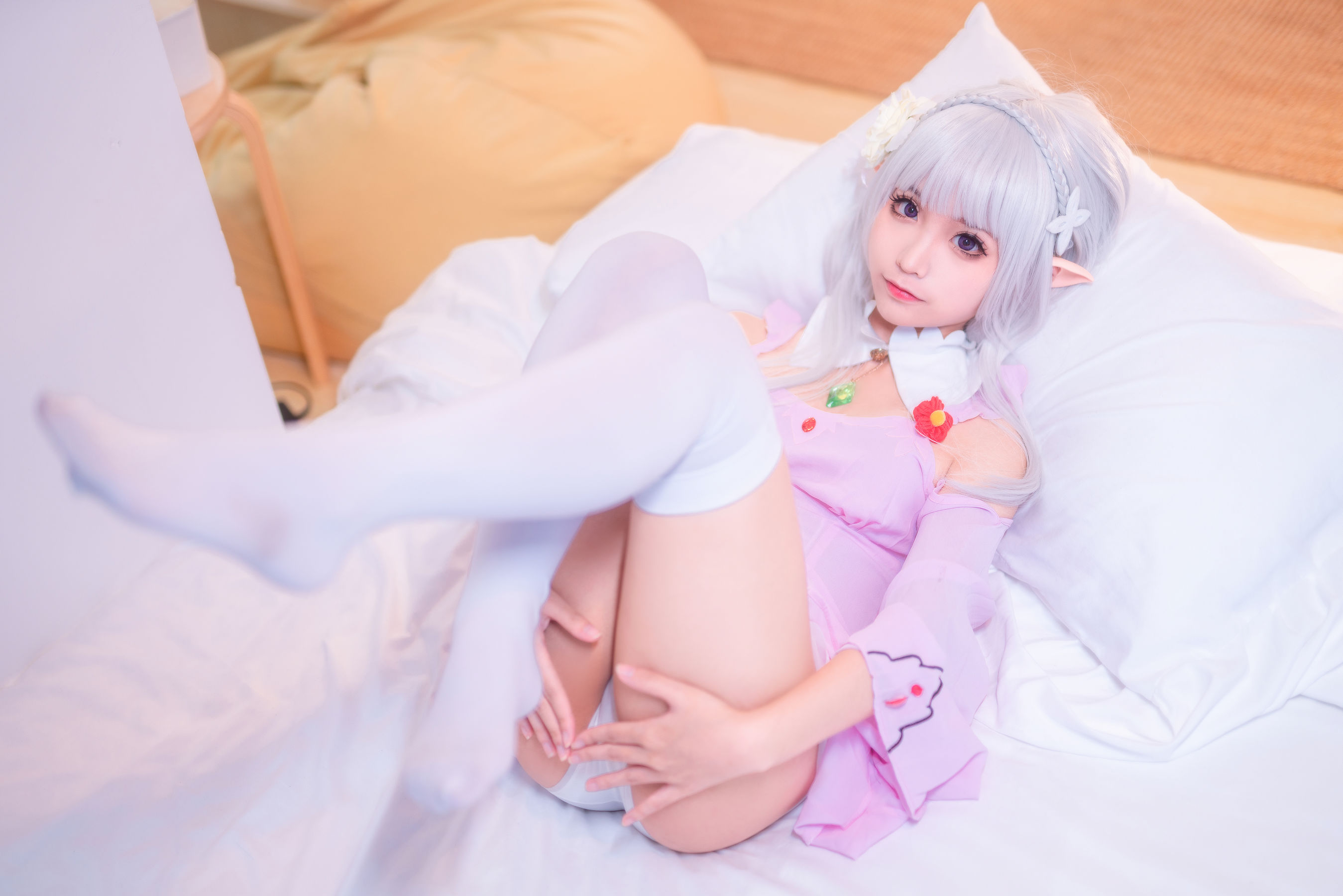 Anime blogger Stupid Mimo Emilia's pajamas