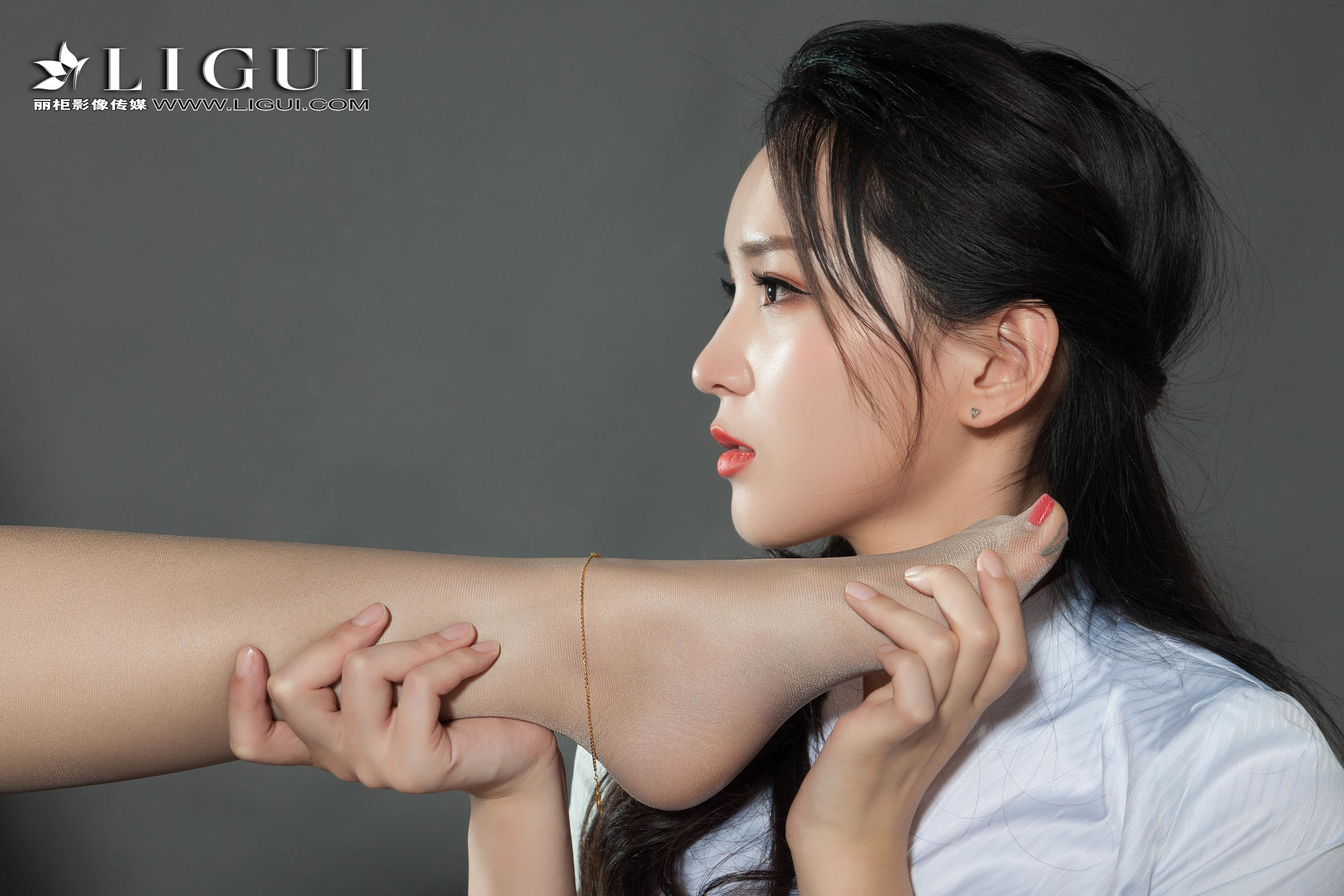 Li Cabinet Ligui Internet beauty model ice cream & amp; Xiaoxiao