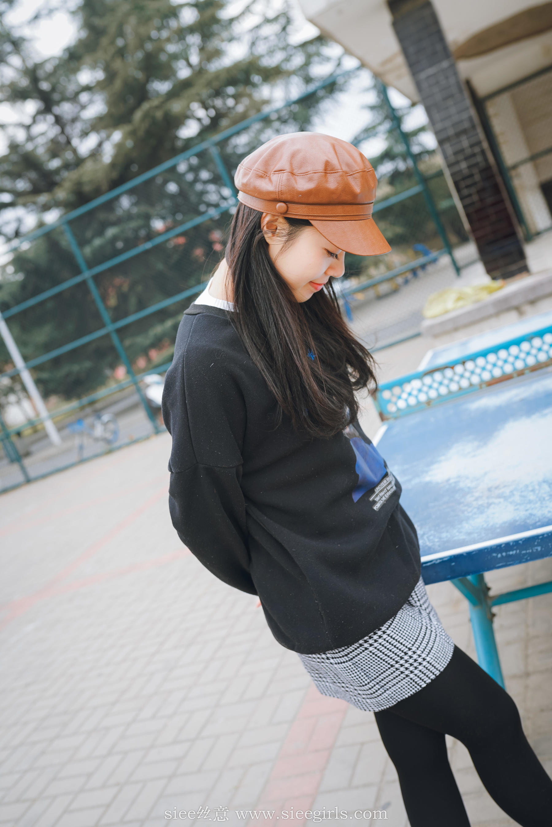 Si Yi Siee The romantic sisters of the bear