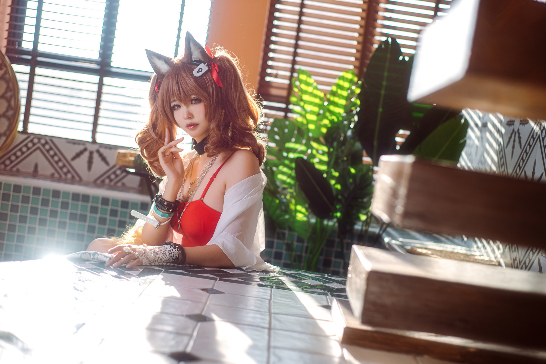 Kudo Shingo Cosplay Arknights Angelina Xia Hui Swimsuit