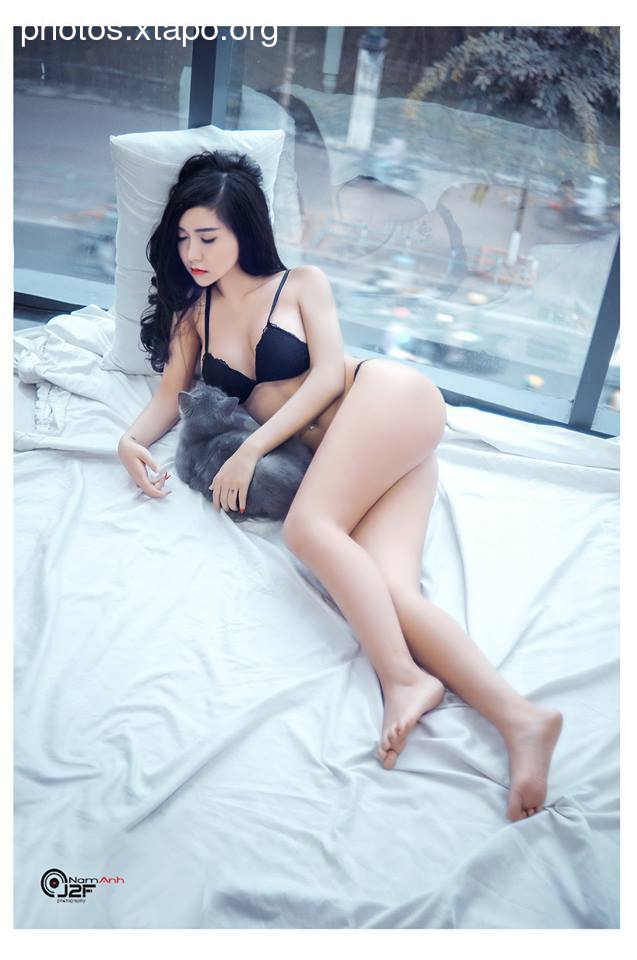 Nikky Meow Lovely Picture and Photo