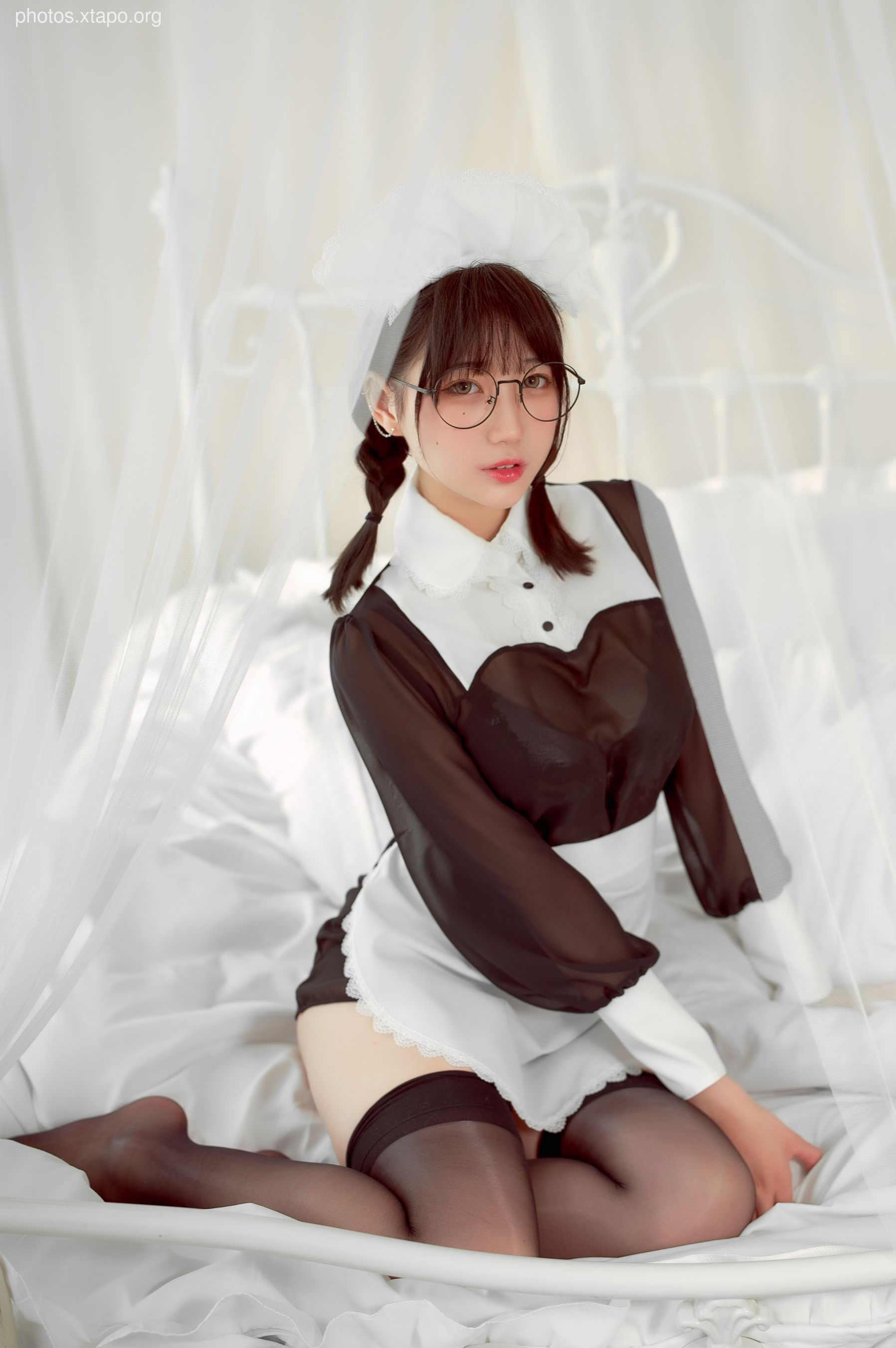 Zhou Yan is a cute rabbit-maid