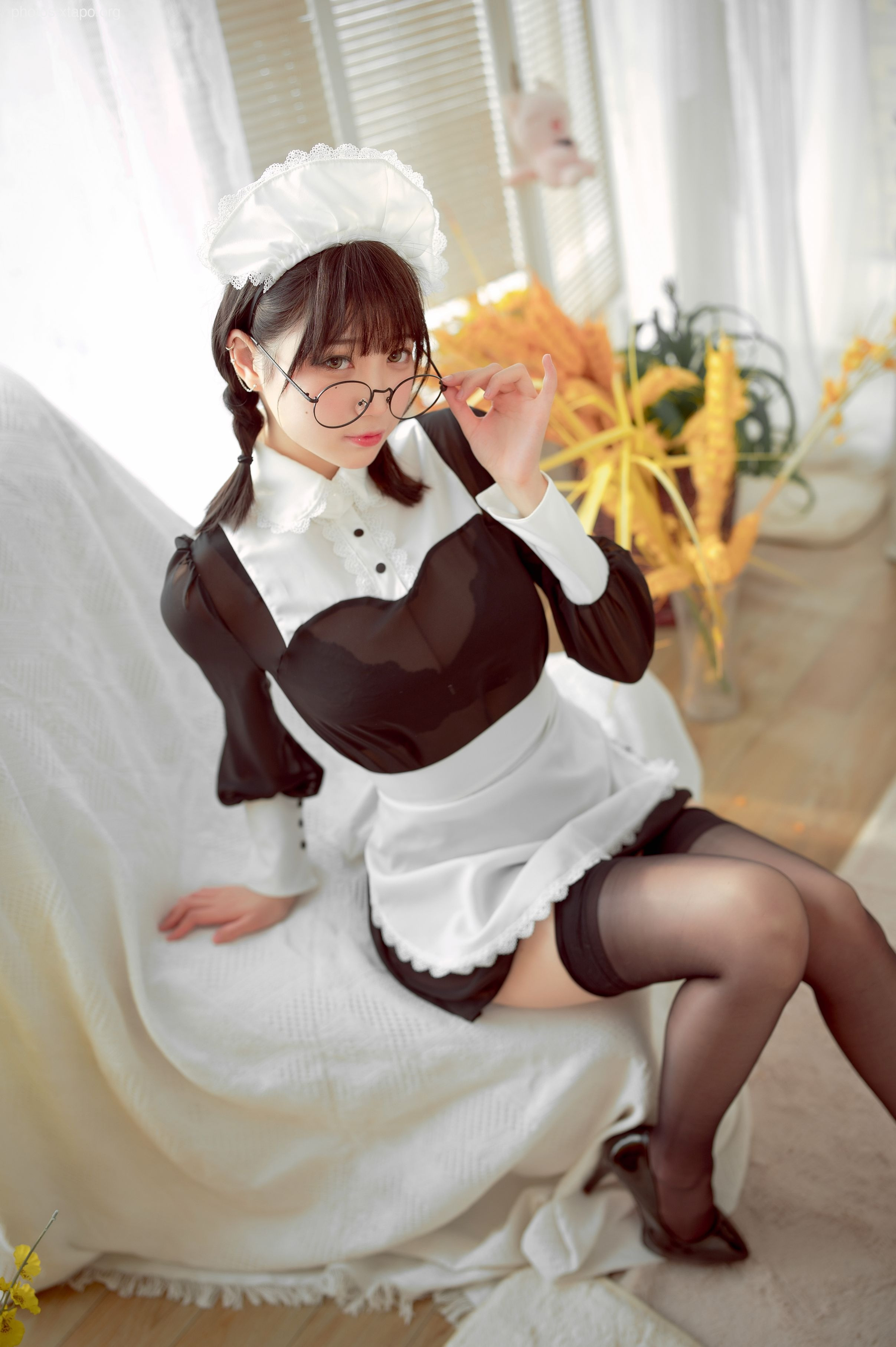 Zhou Yan is a cute rabbit-maid