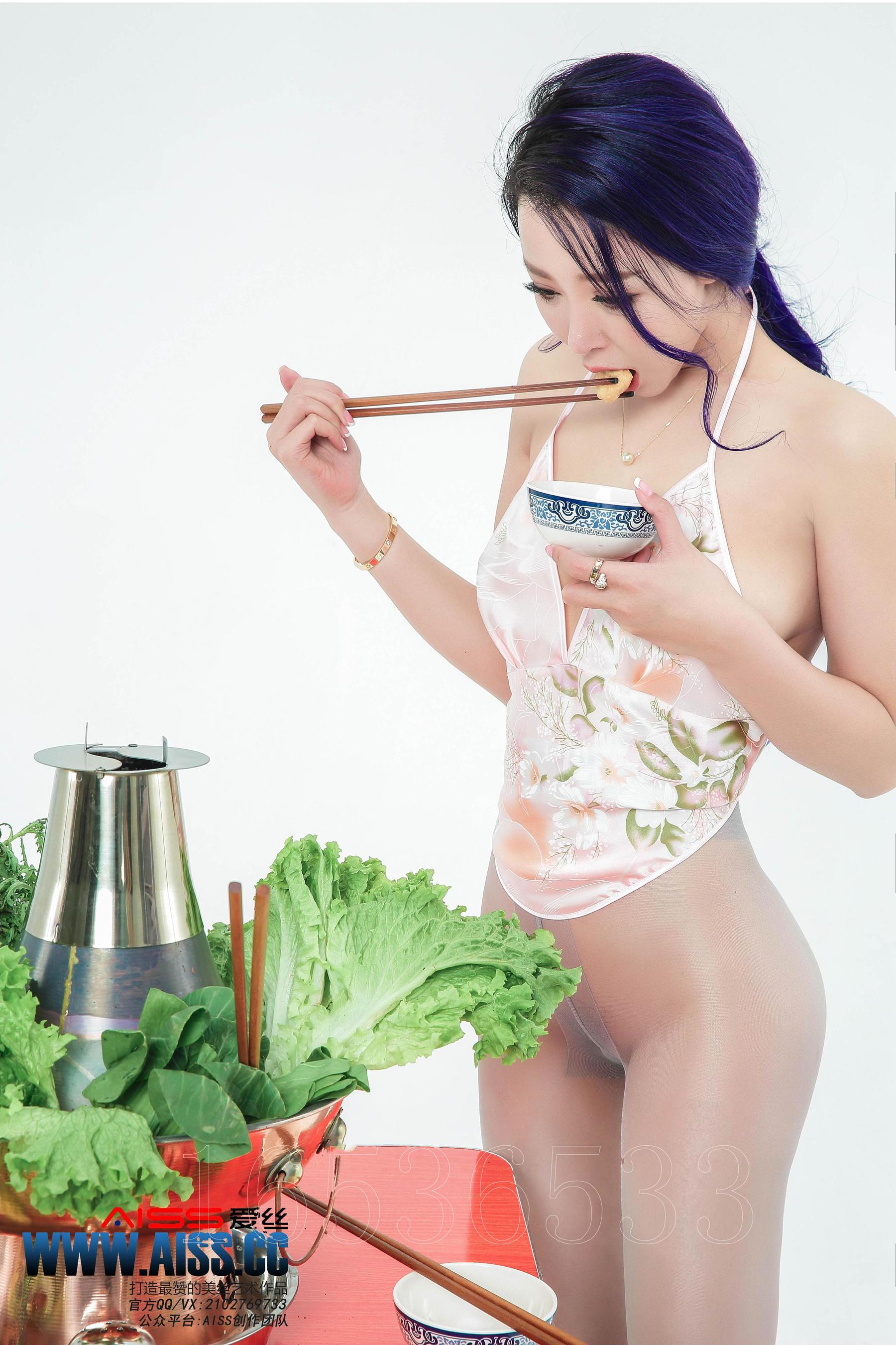 Sophie Sofia/Xinyang/Chen Yayan's 2016 New Year Special-Meisi Meal AISS Esis