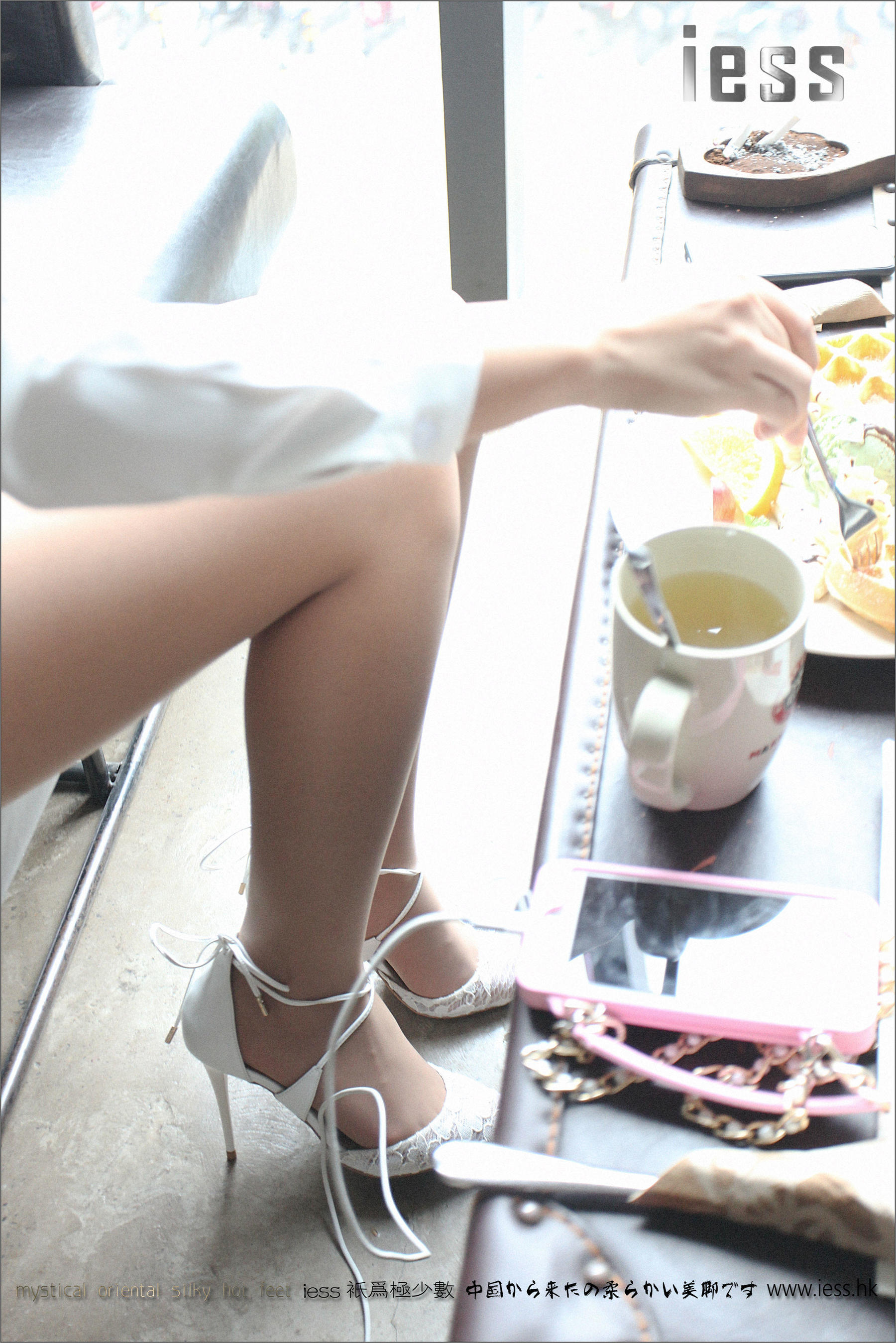 Silk Foot Bento 052 Ningning Food and Beautiful Legs Can't Live IESS Thinking Fun