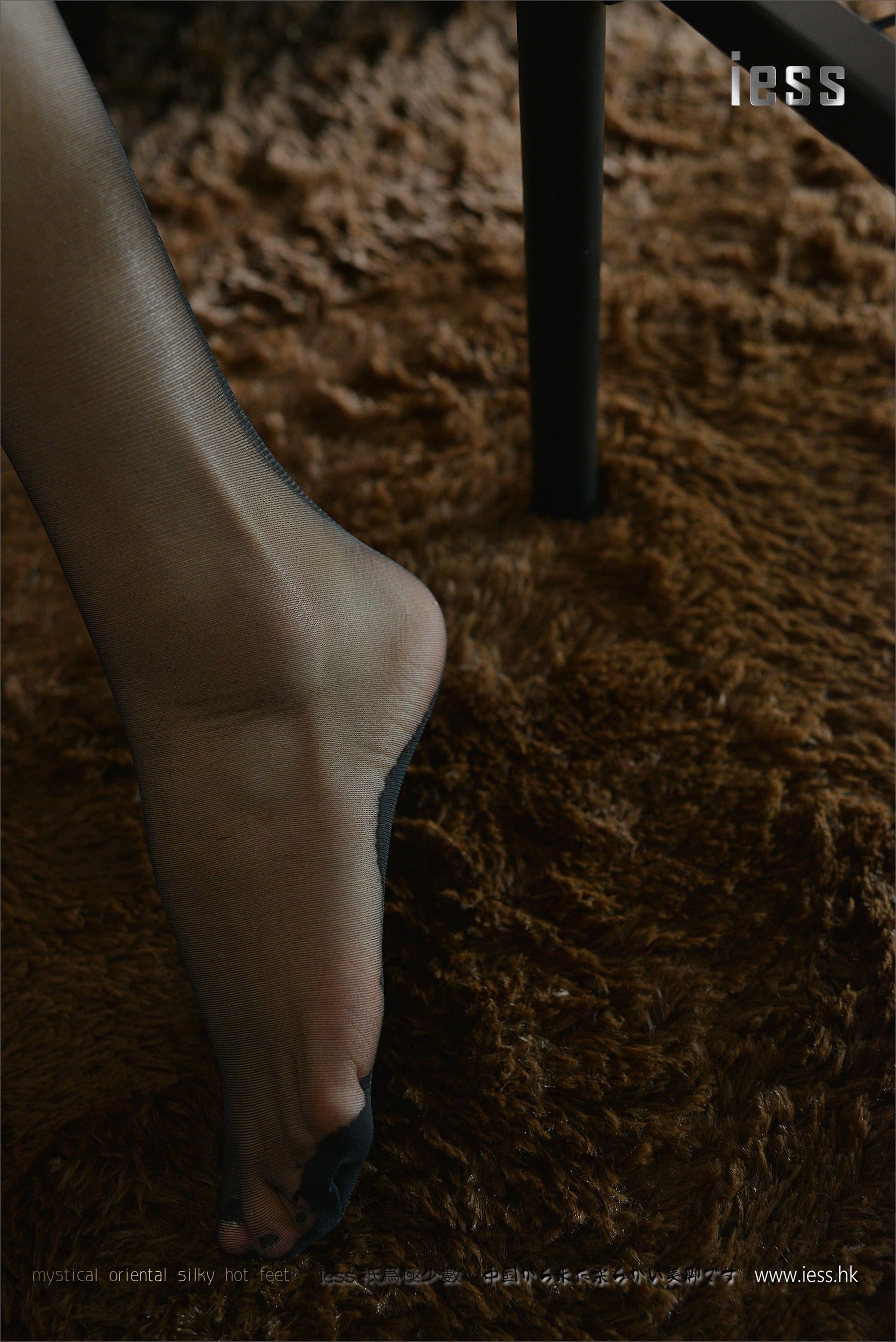 Silk Foot Bento 072 Little C Uniform Black Silk Show IESS is thinking about it