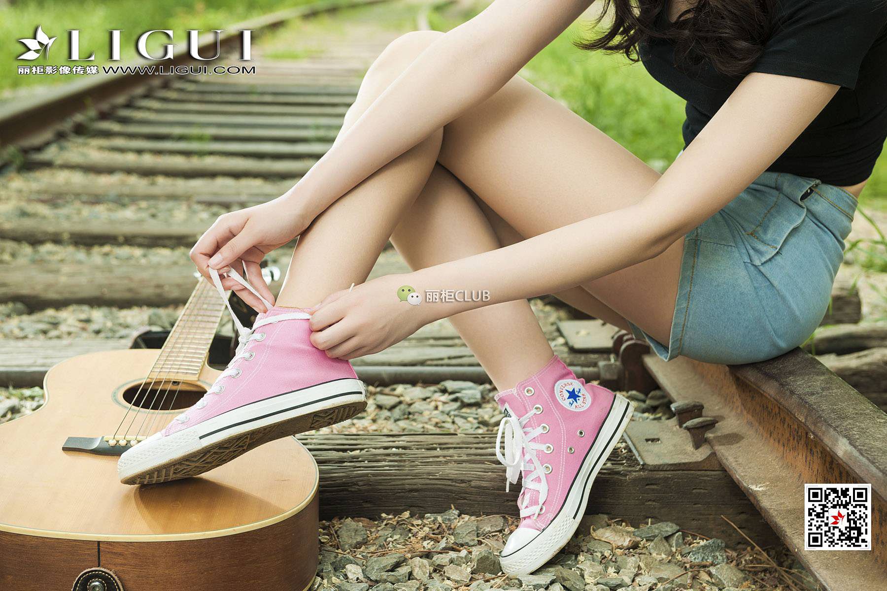 Leg Model Little Ge Literary Silk Foot Girl Ligui Beautiful legs silk foot