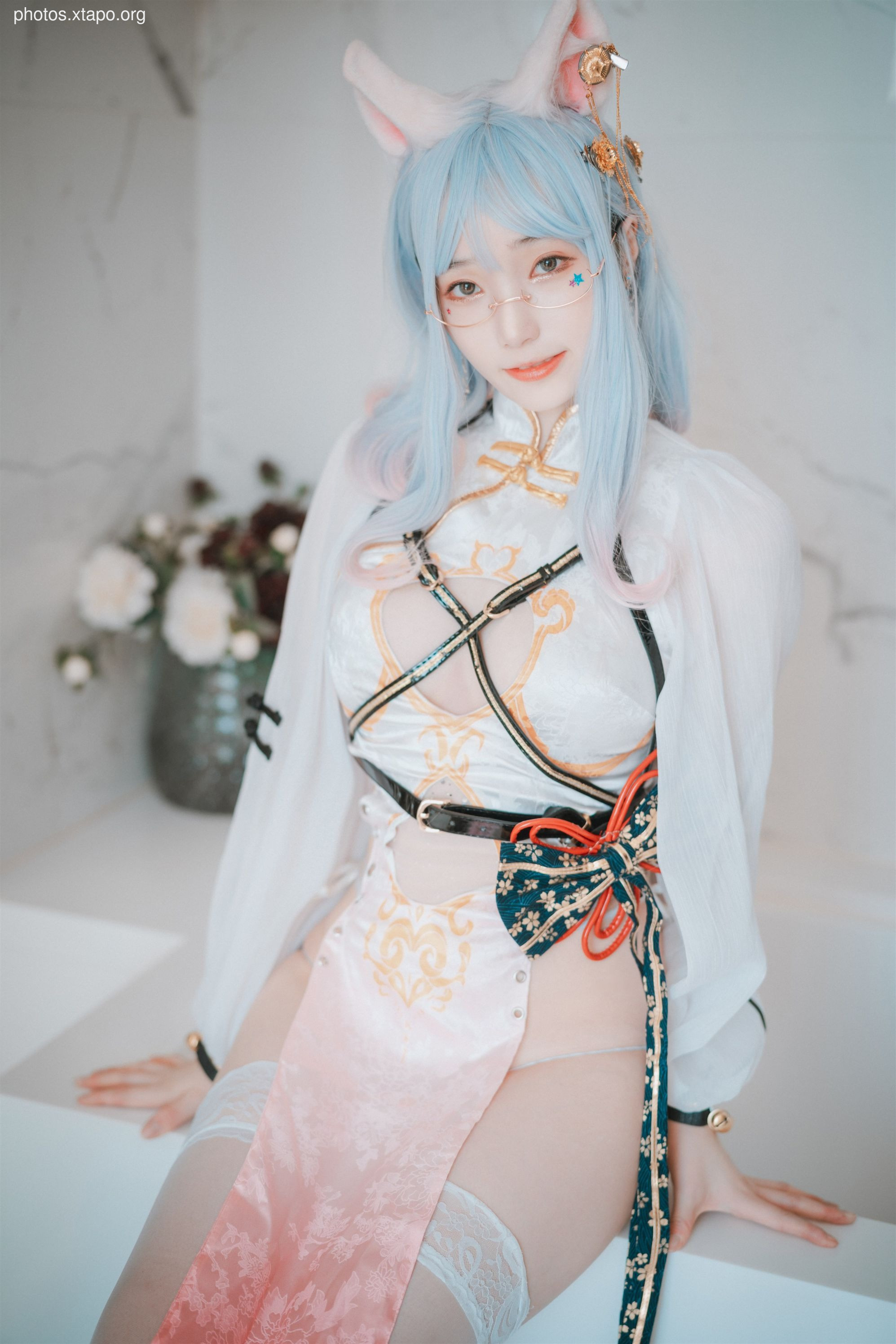 Djawa Photo - Bambi (밤비) - The cat wears an qípáo