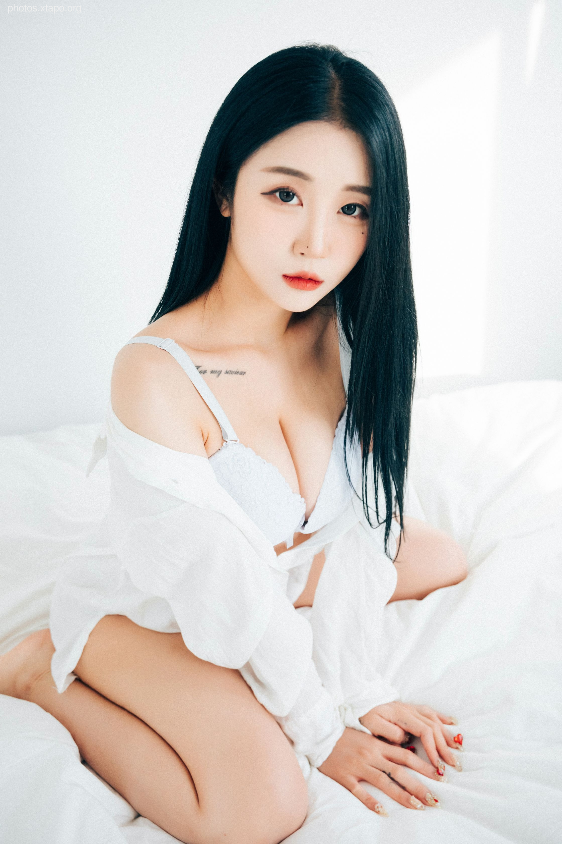 Bomi (보미) - LOOZY The undress 69P-906MB