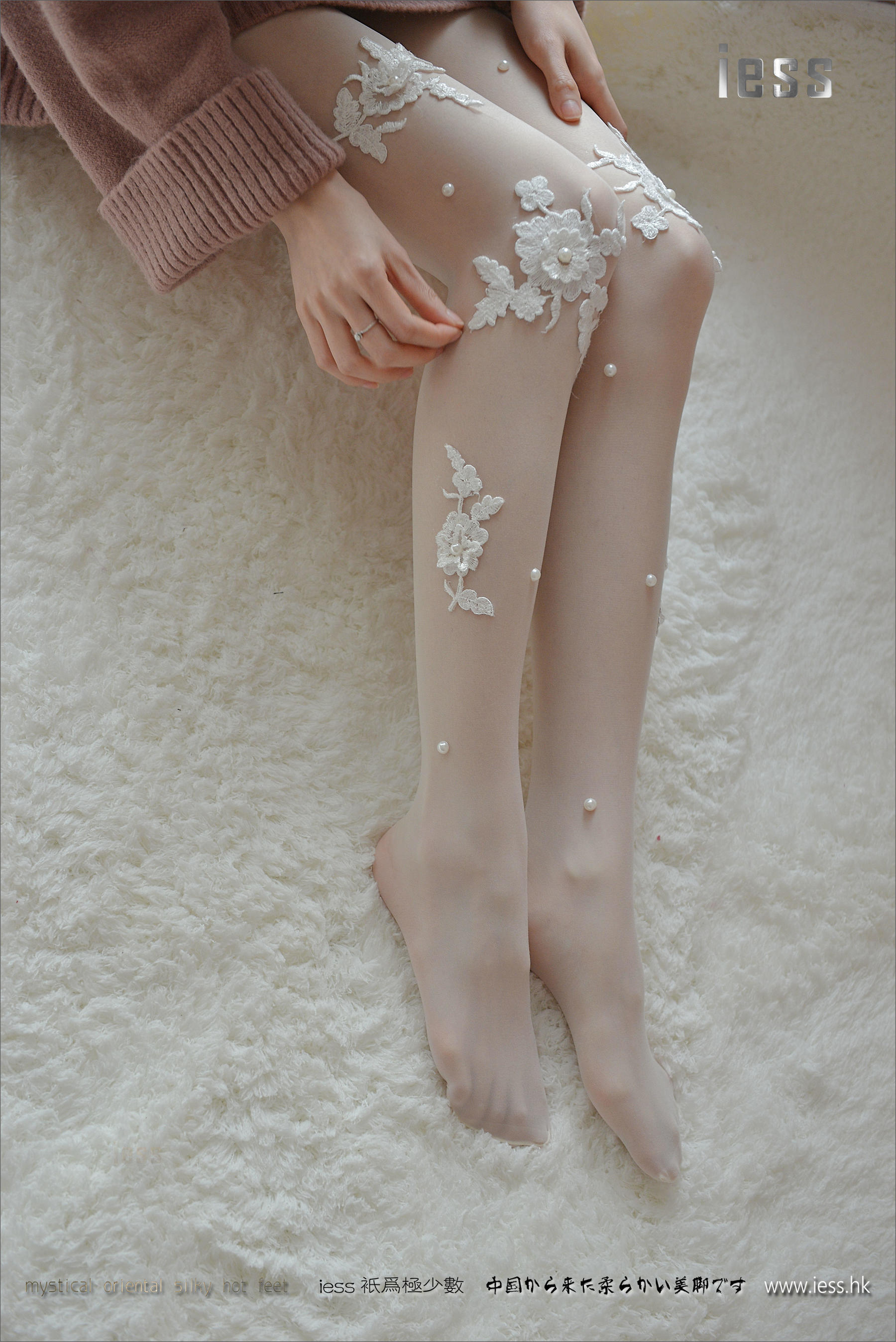 Silk Foot Bento 083 Jiajia Snow Lotus IESS Thinky Orientation