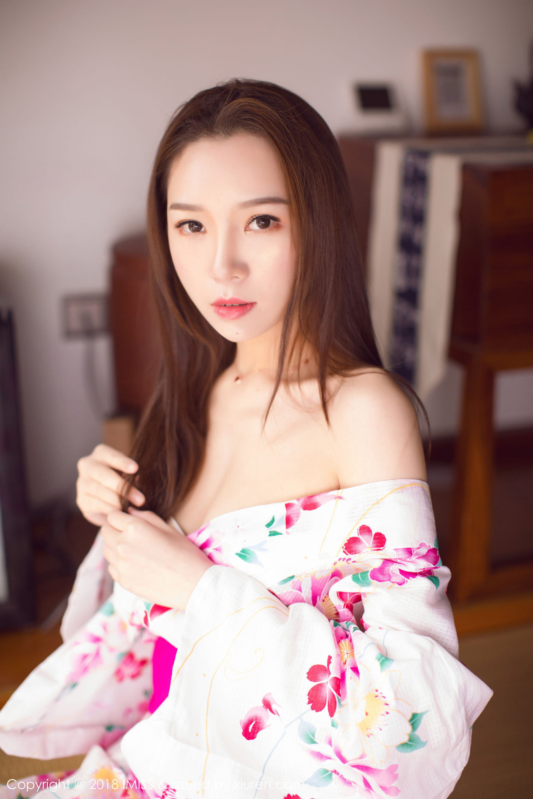 Newcomer Model Katrina First Set Photo Aimi Society Imiss Vol.252