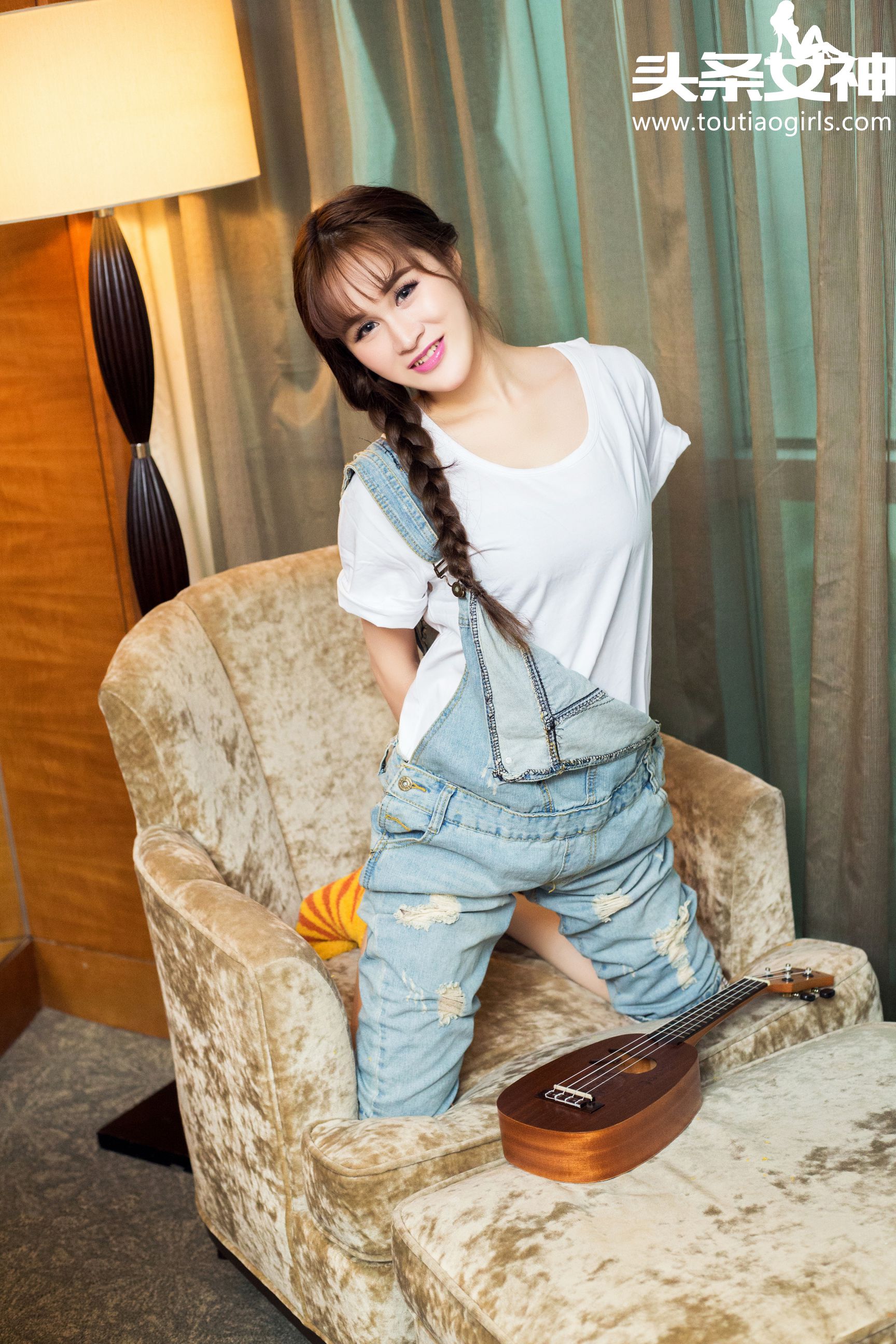 Shen Xiaoai Singing Luoyu Tower Youth Cowboy Little Loli Headline Goddess