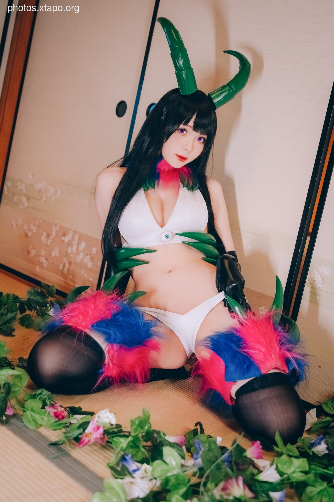 Shimotsuki SHIMO ANE NARU MONO CHIYO PHOTOBOOK 85P-119MB