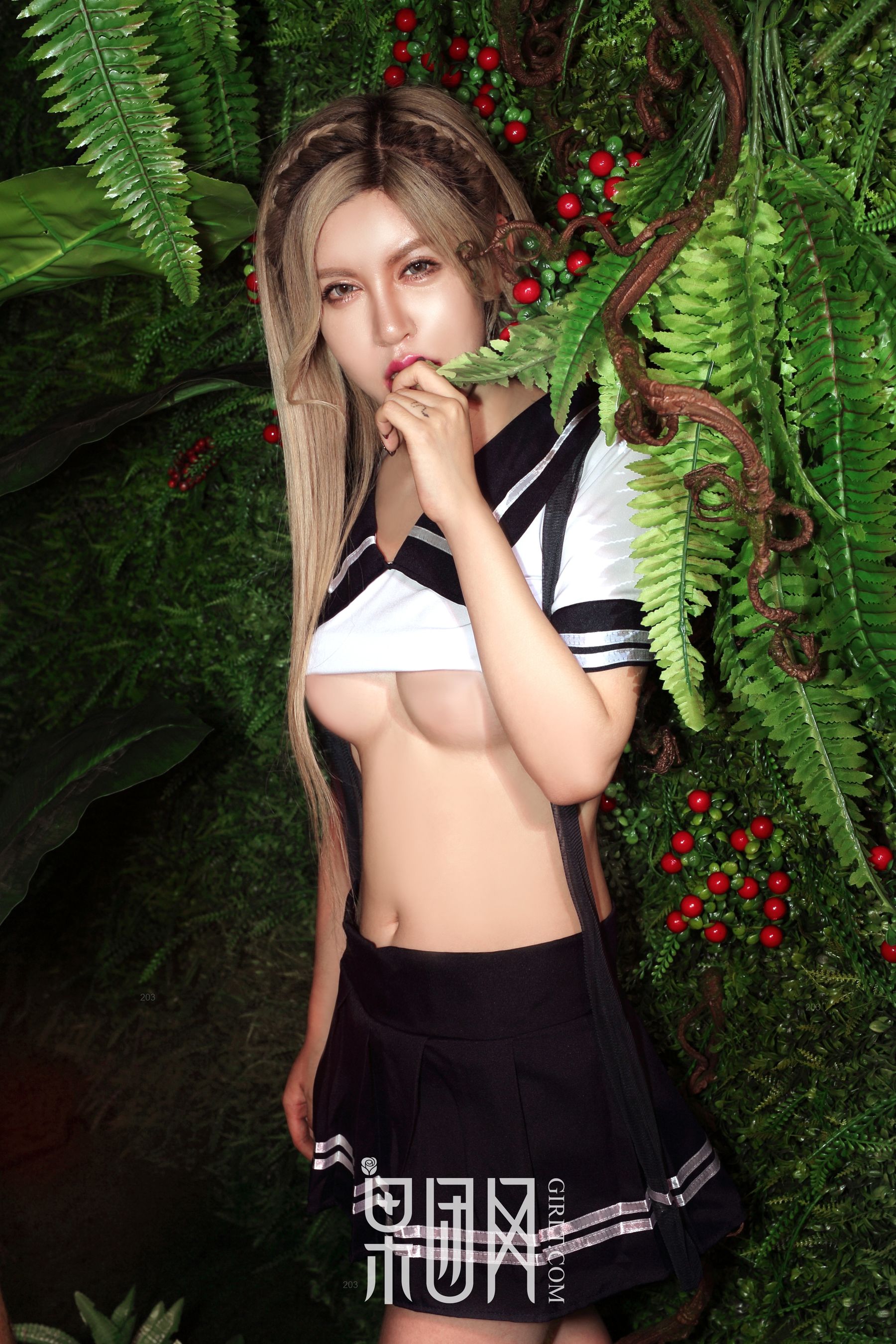 Zhang Linxi's Fa Bi -Eye Mixed Campus Nurses Want to Cover and Resort Fruit Group Girlt No.001