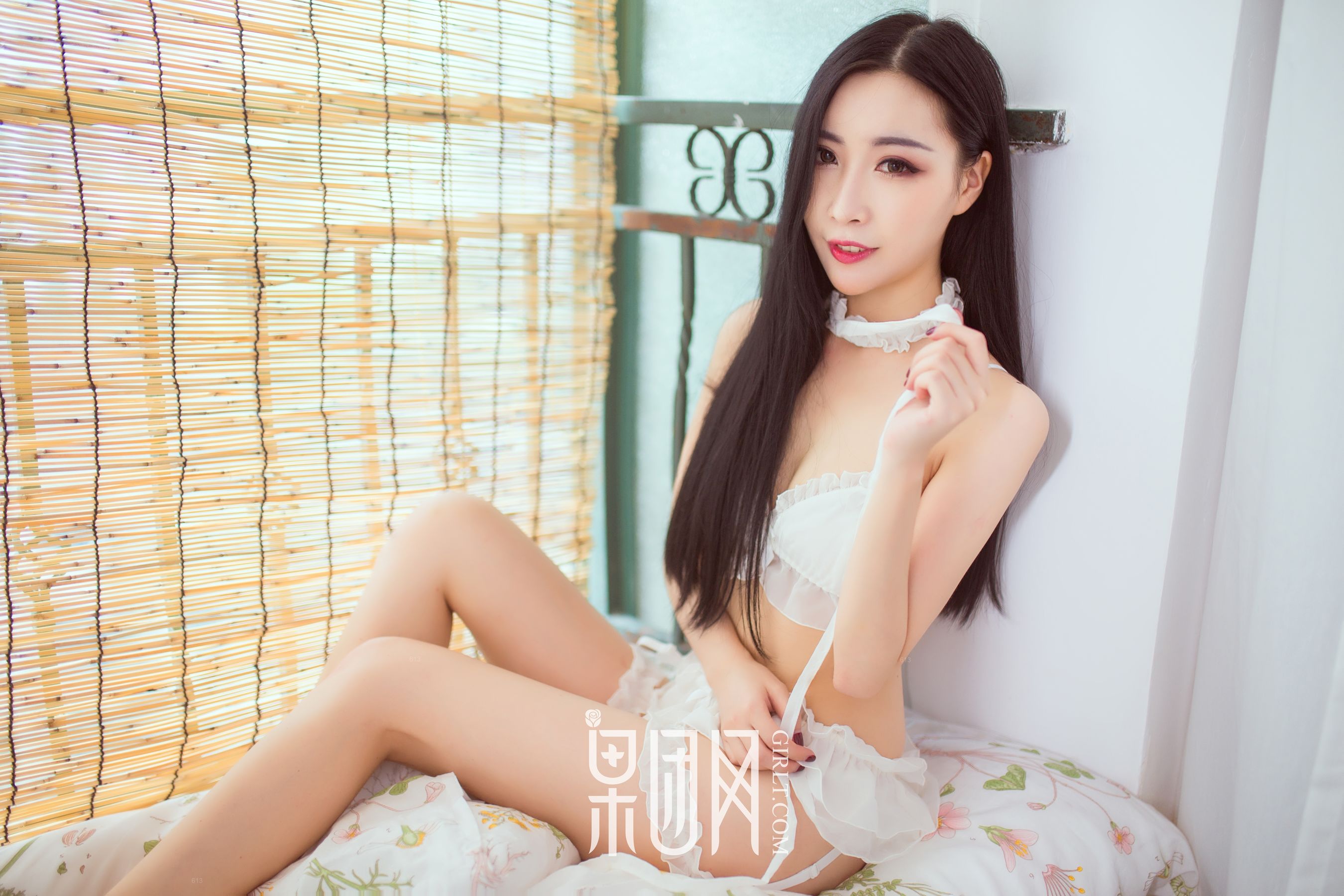 Xiaoyu White Silk Photo fruit group network Girlt No.099