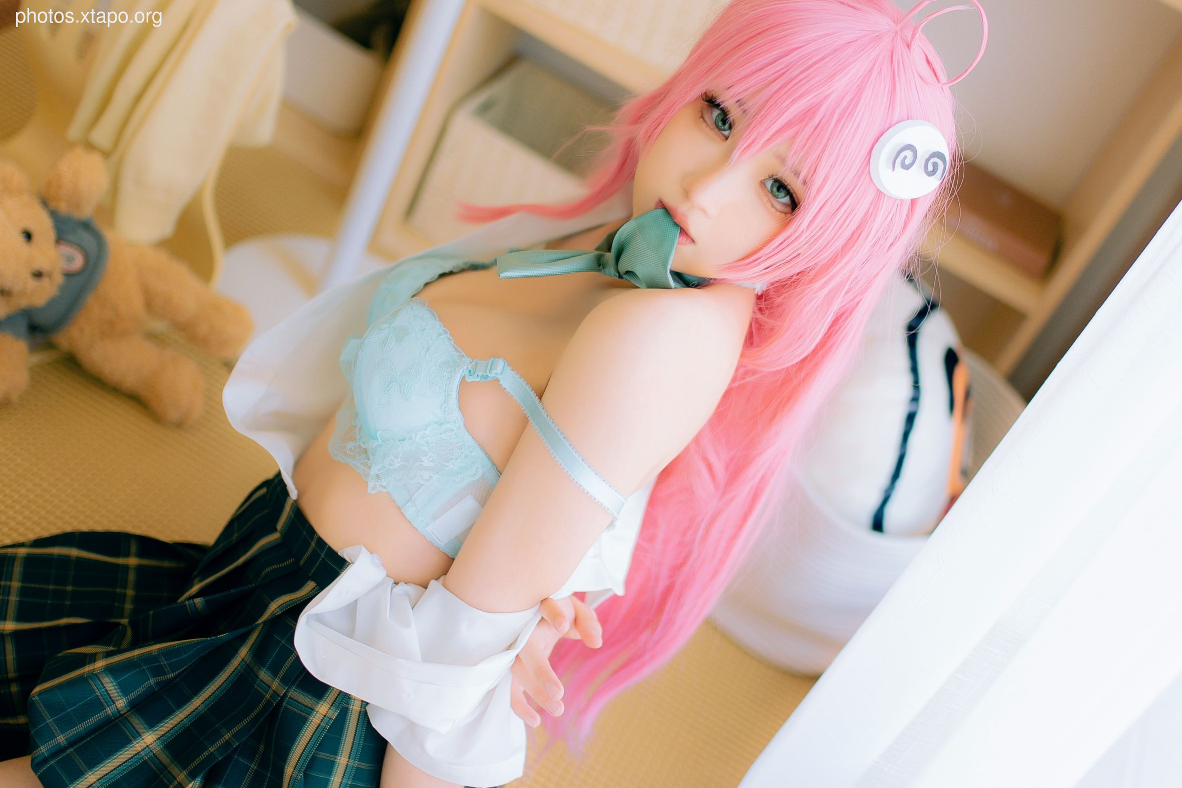 Vasteah Crash School Uniform 17p-155MB