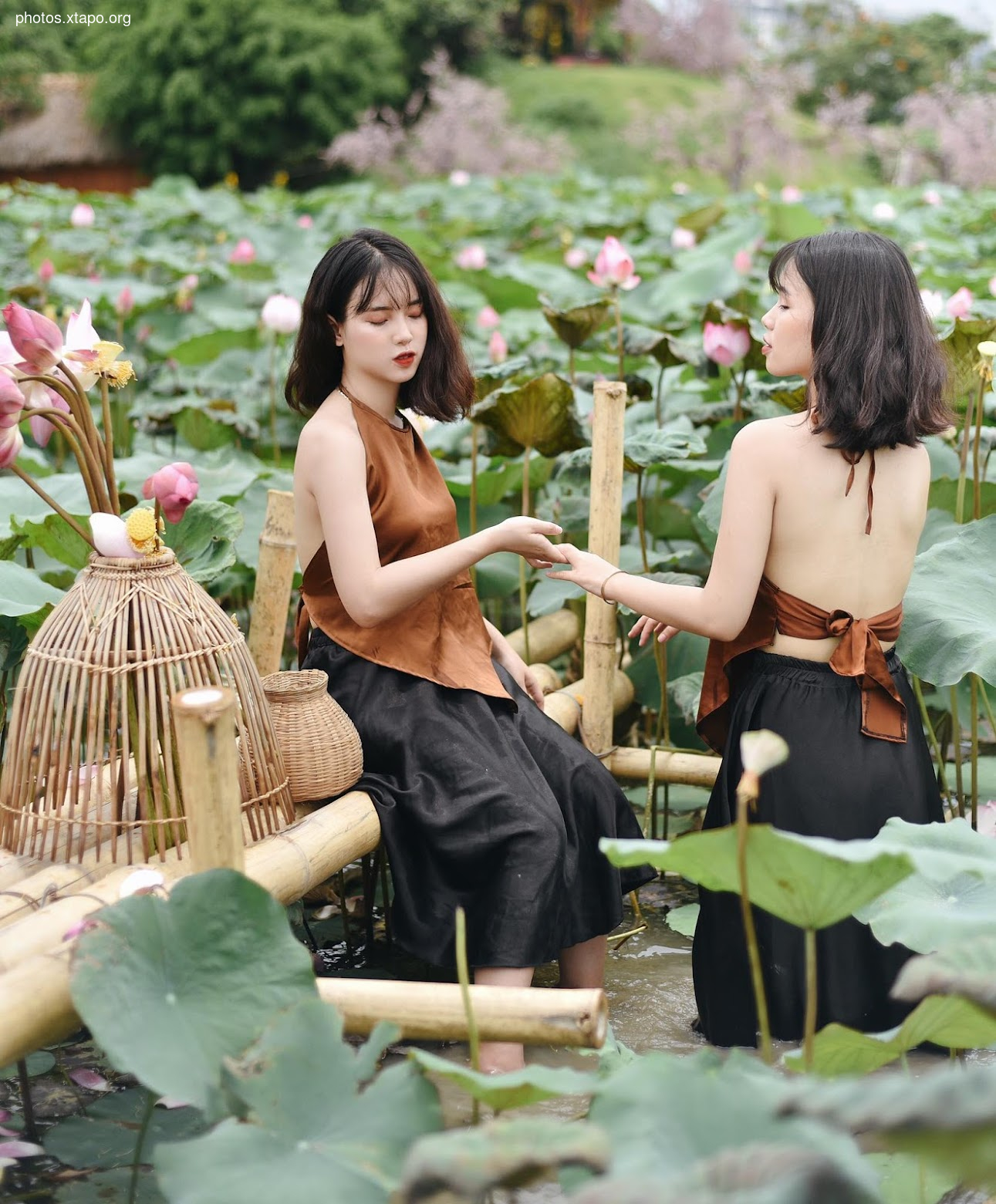 Twins Nguyen Thanh Nga Nguyen Thanh Hang,