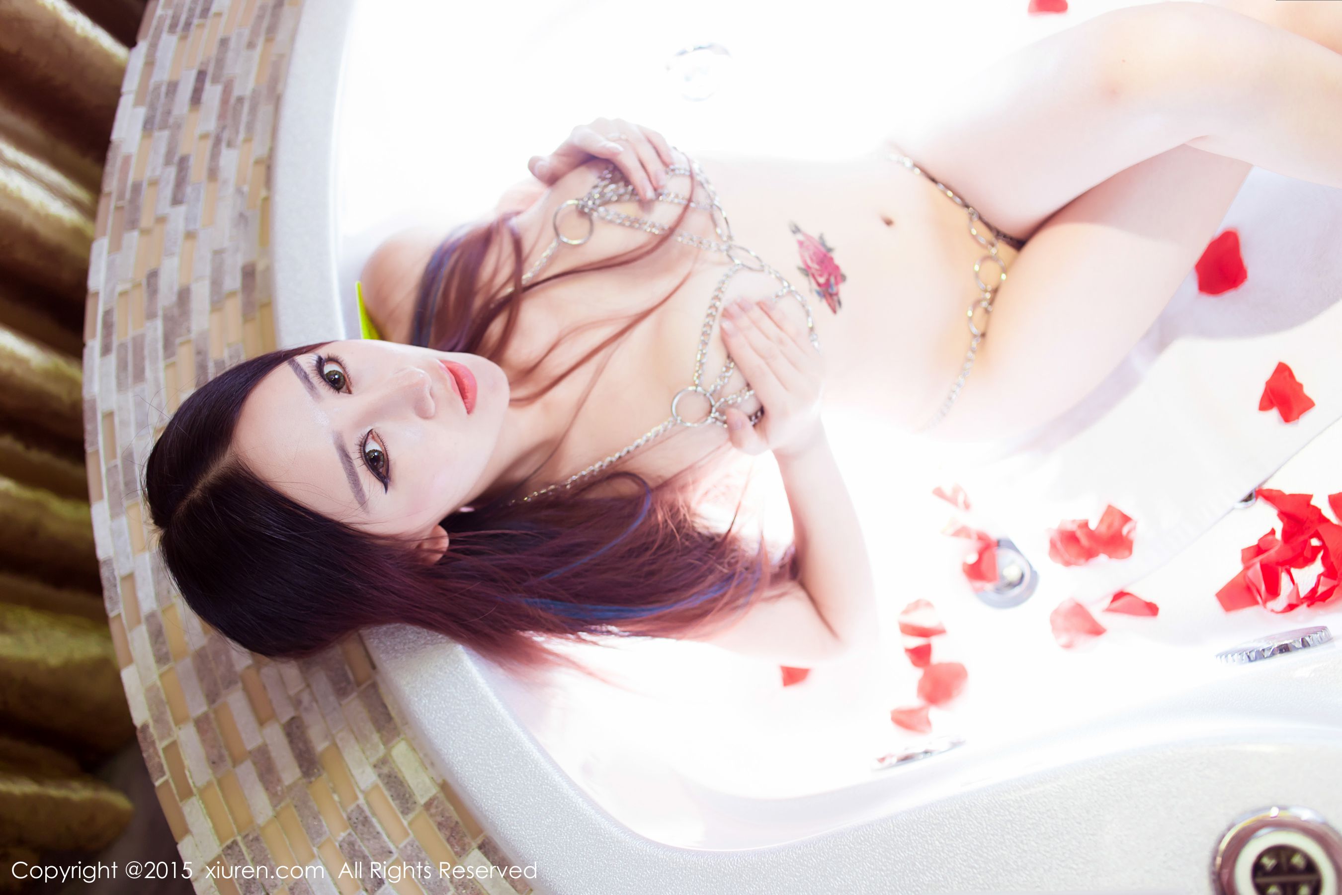 Queen Zou Jingjing Queen's Indoor Sexy PalesBath Series Xiuren No.411