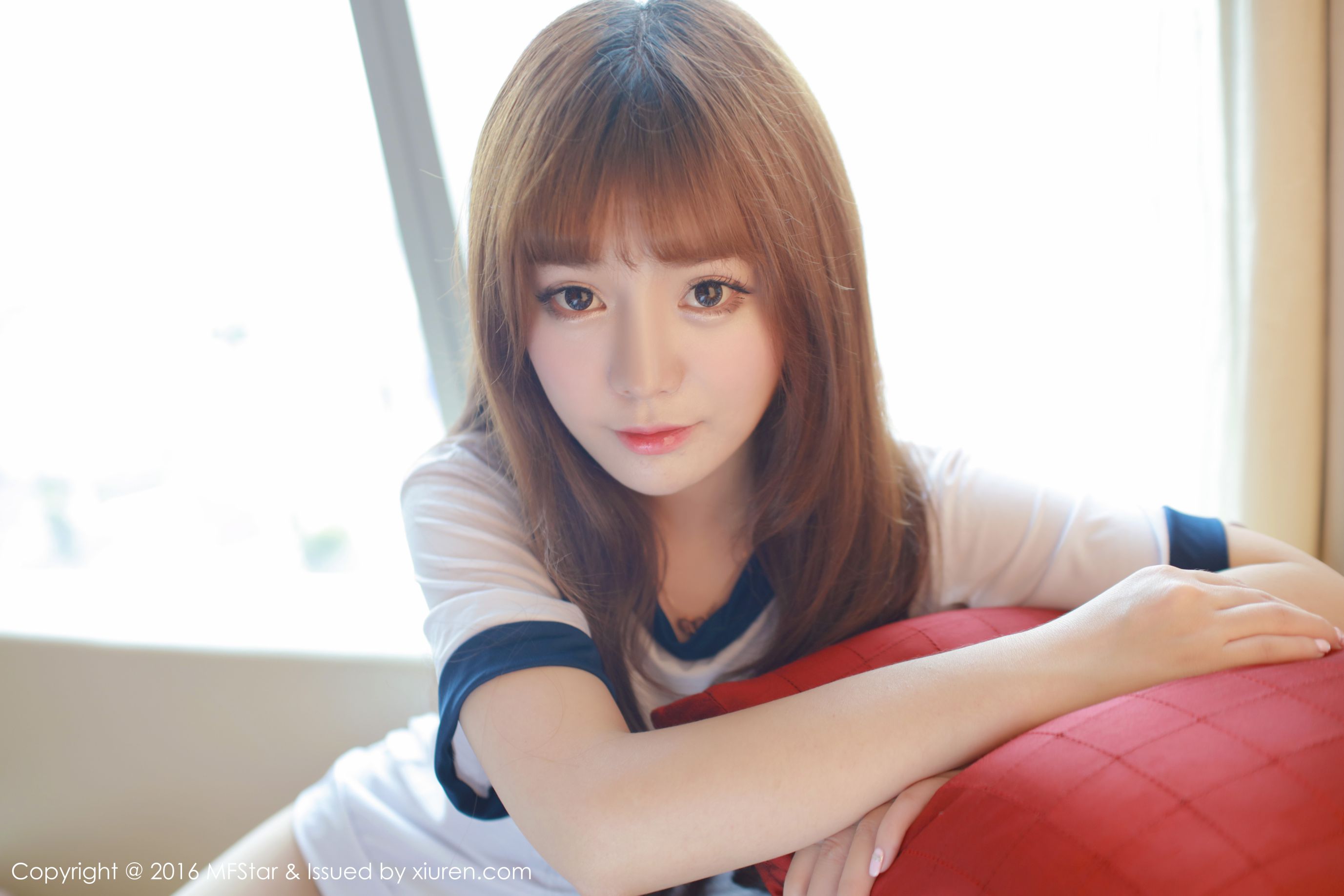 Pink Barbie VV Crystal Porcelain Doll Model Academy MFSTAR VOL.079