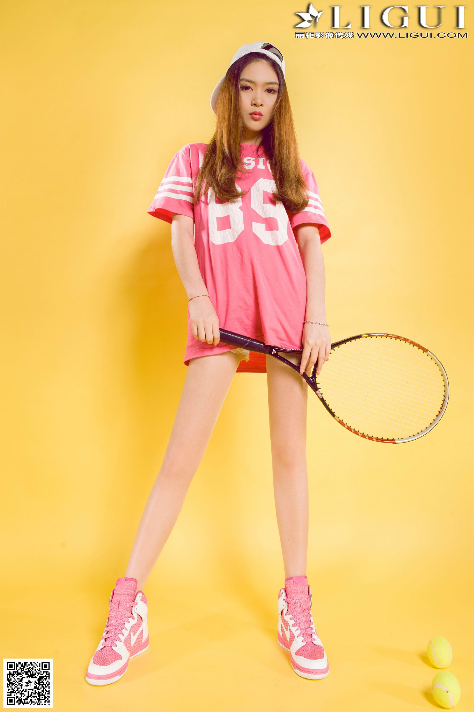Ligui Model Yuner Basketball Girl Badminton Series beautiful legs jade foot photo picture