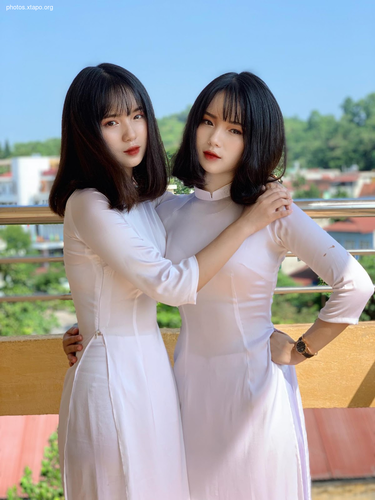 Twins Nguyen Thanh Nga Nguyen Thanh Hang,