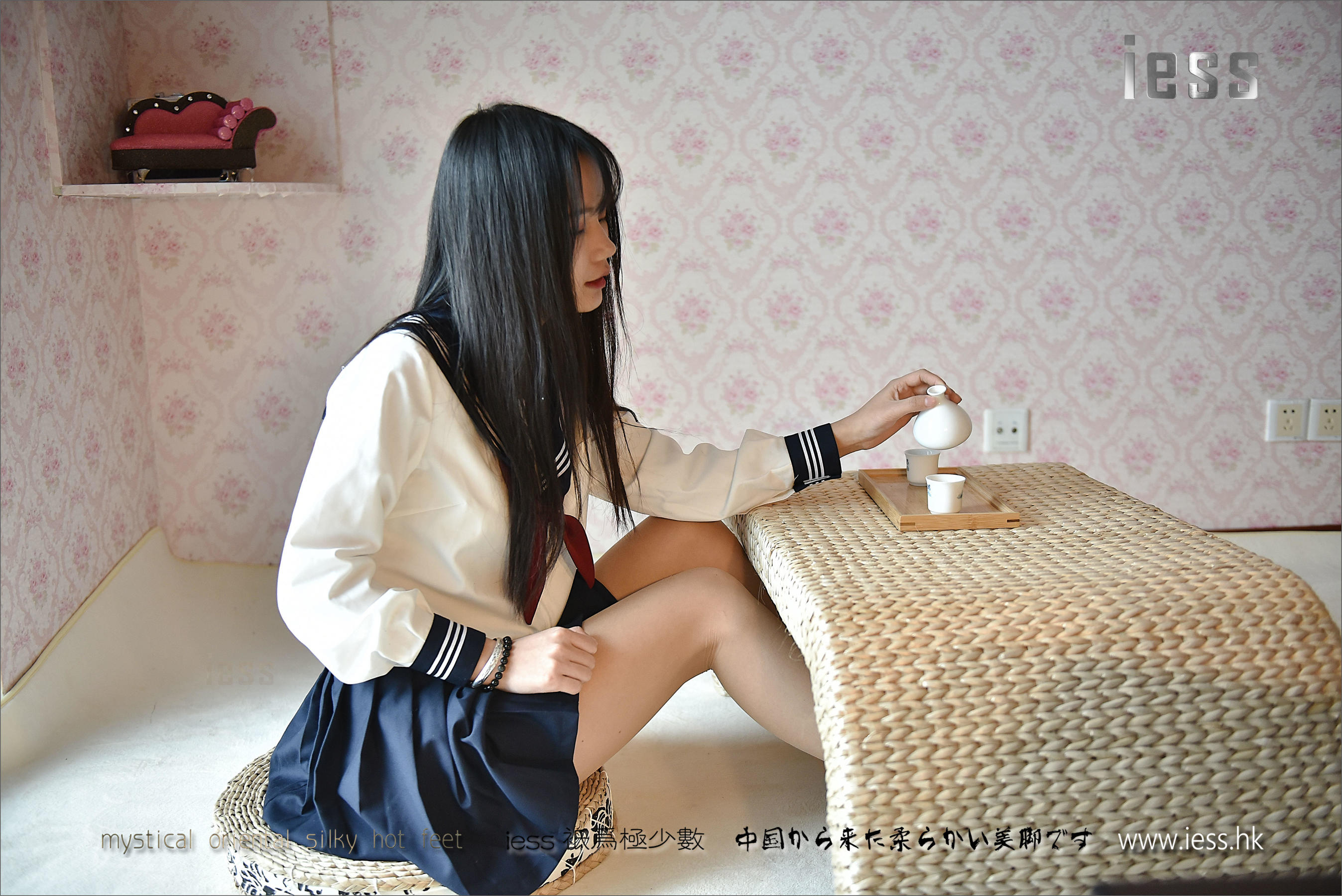 Silk Foot Bento 082 Kiki Part 2-1 of the Uniform Series-1 IESS Thoughts