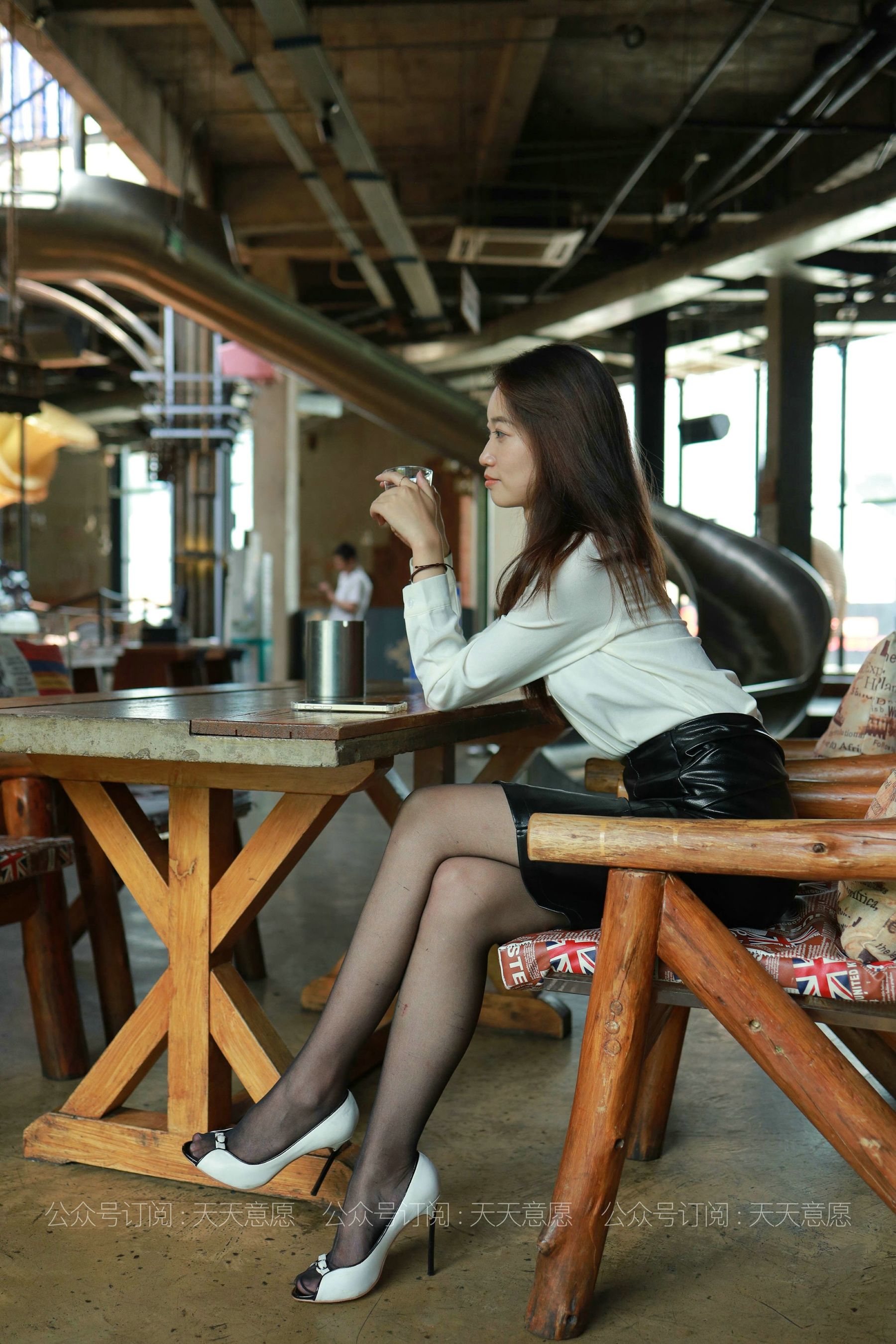 IESS Thoughts Fun Model: Xiaogao OL Black Rose