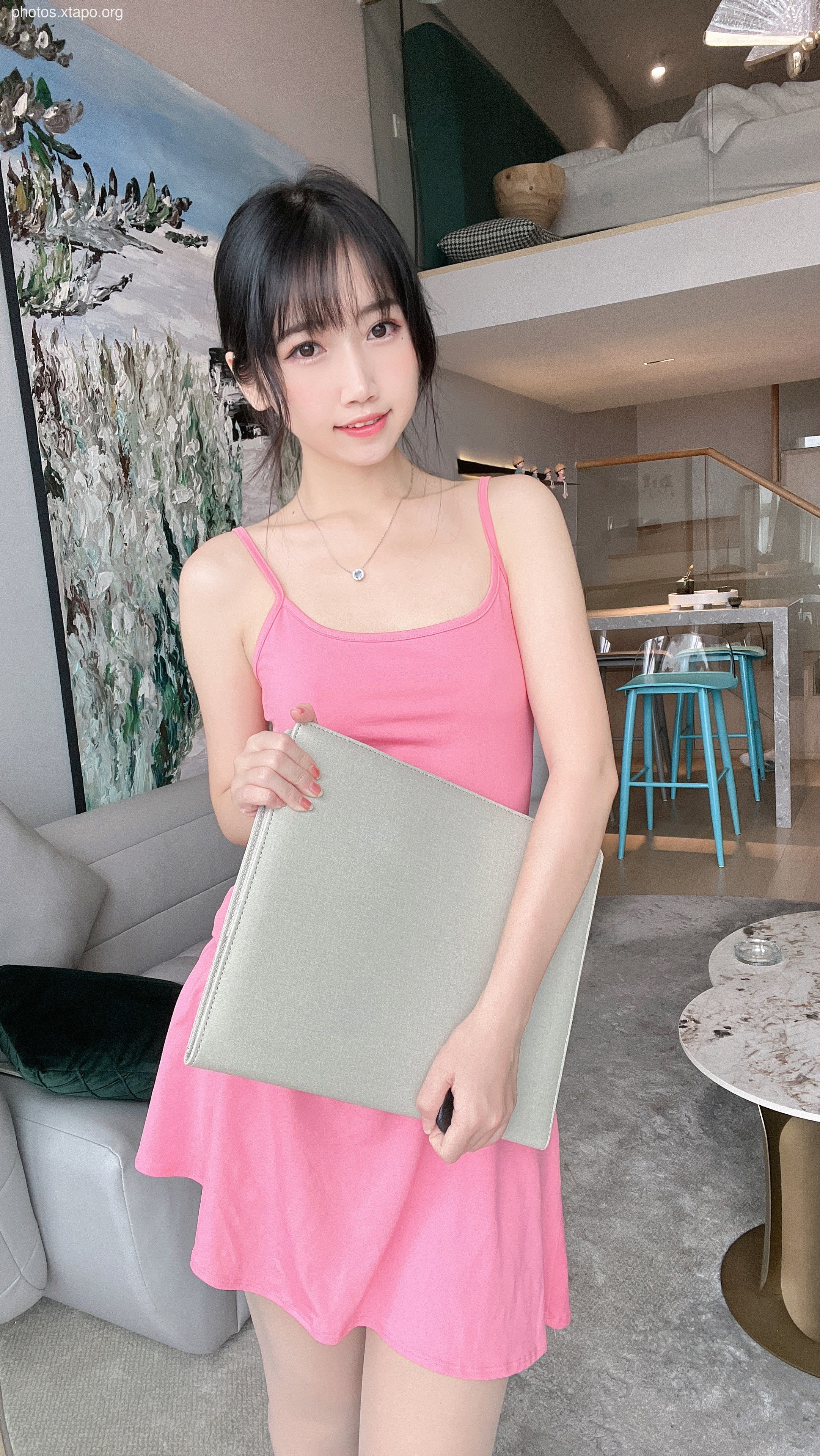 Domestic cat bathroom pink bump wife 1V39P-420M