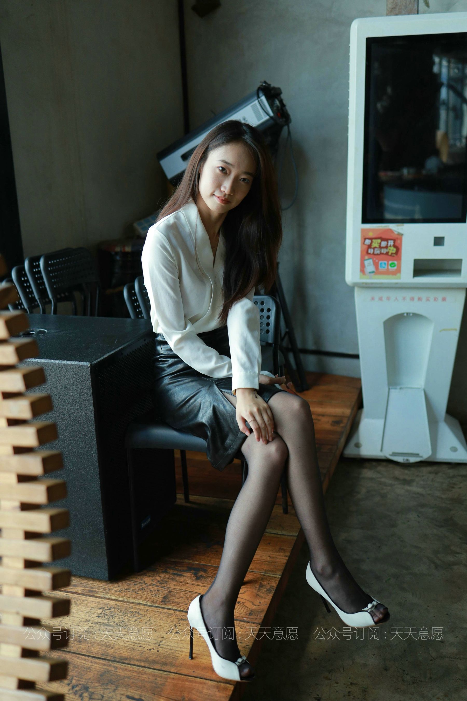 IESS Thoughts Fun Model: Xiaogao OL Black Rose