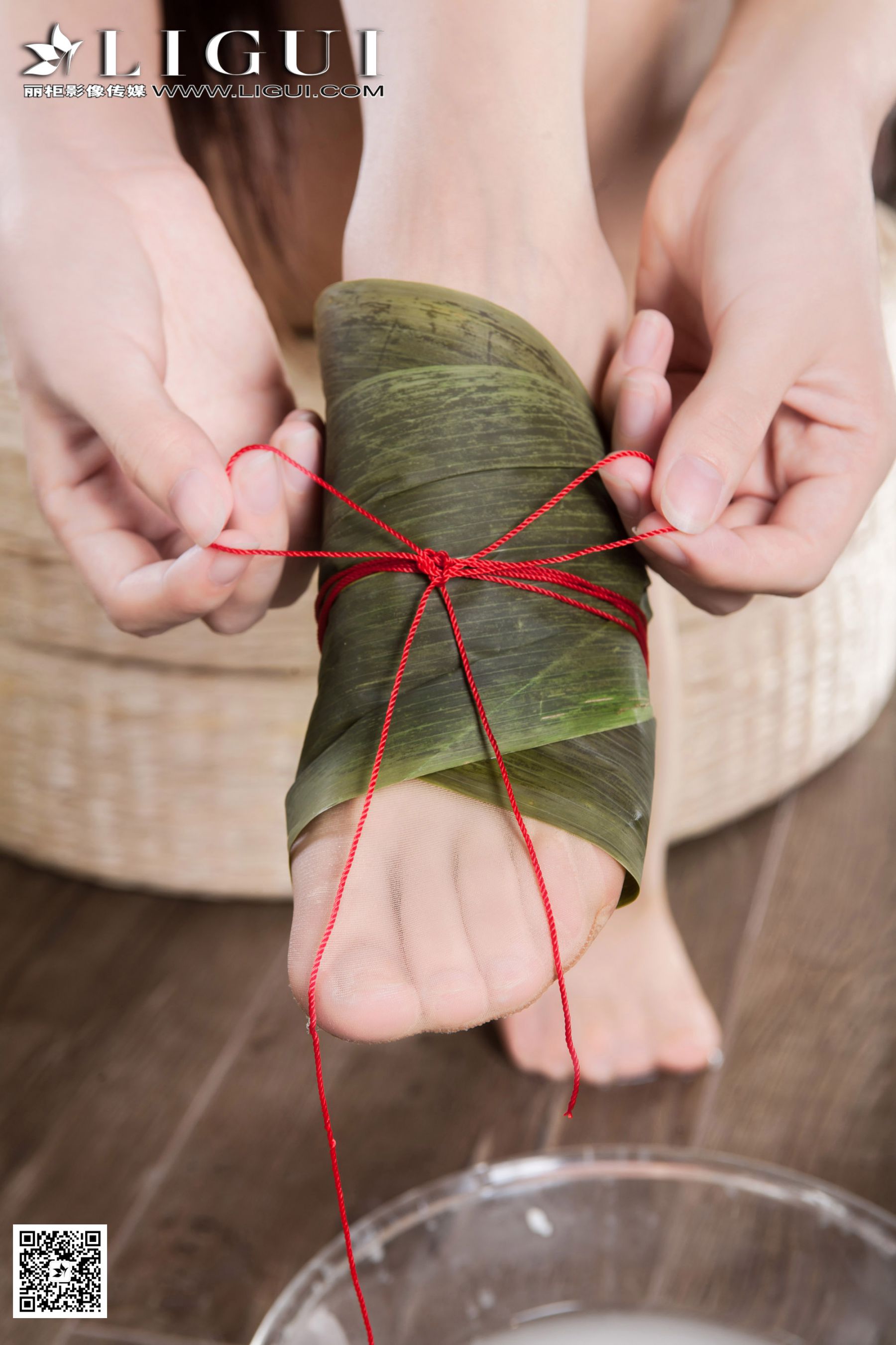 Red candle Dragon Boat Festival Girl Girl Silk Foot Li Cabinet