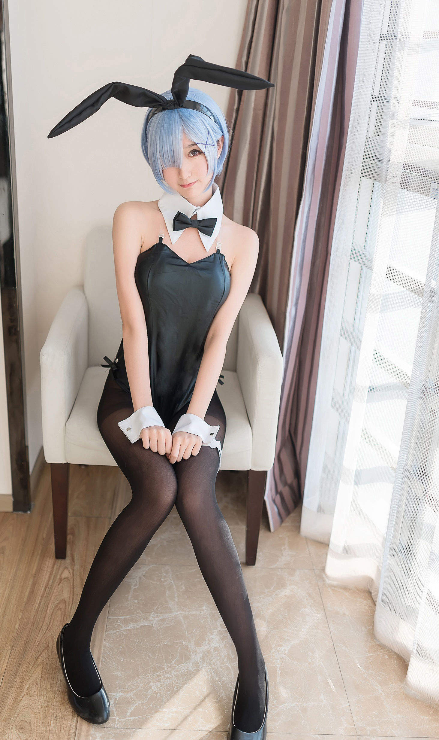 COS Welfare Miss Meng Shi Mu Mianmian Owo -Rim Bunny Girl