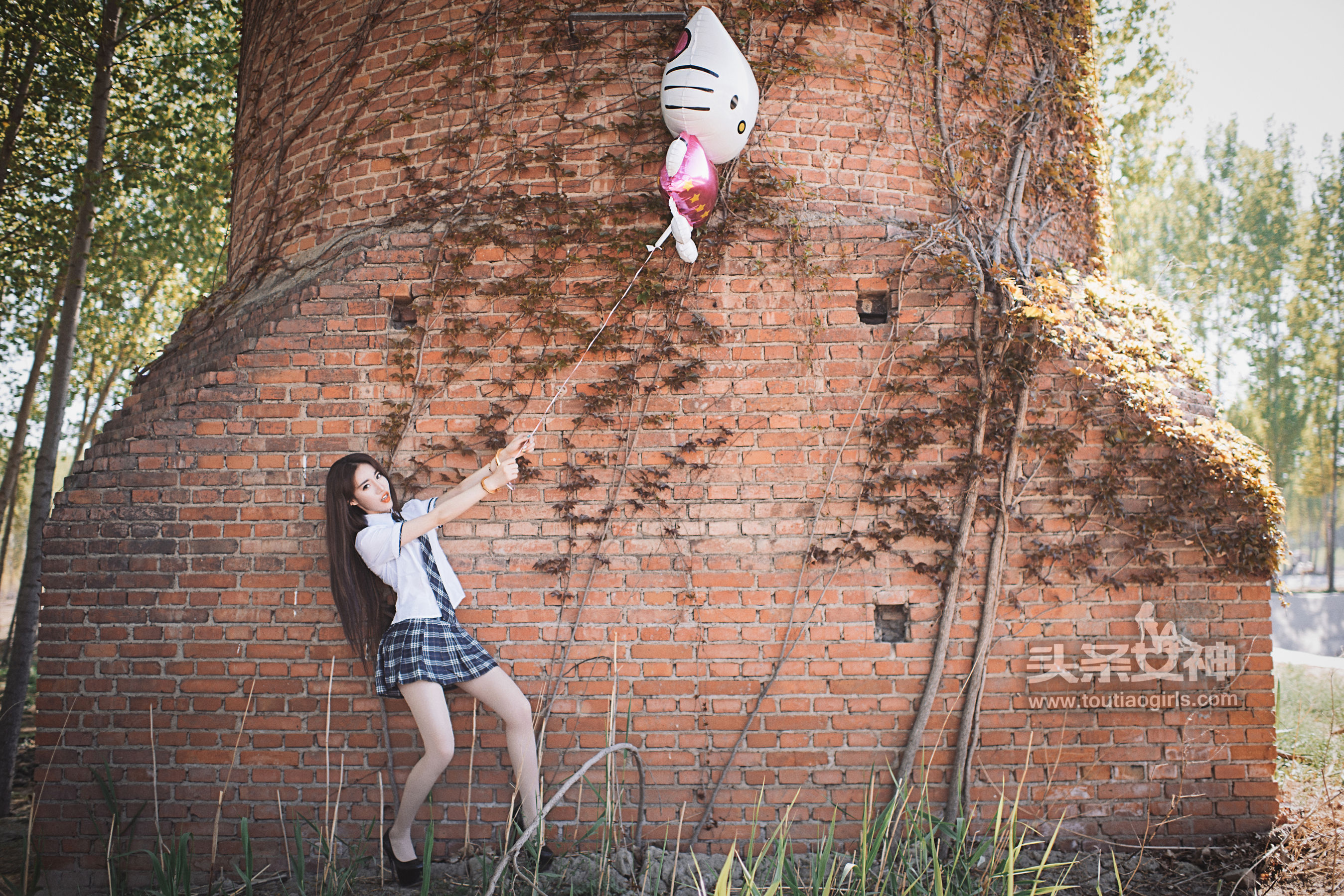 Fan Anni Experience Girl Headline Goddess