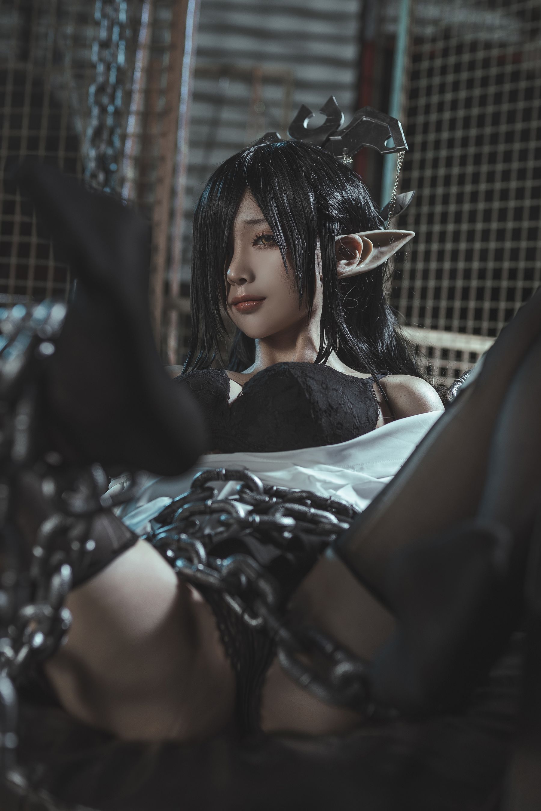 Net Red COSER Photo Anime blogger Stupid Momo -Black Beast Queen OL Uniform