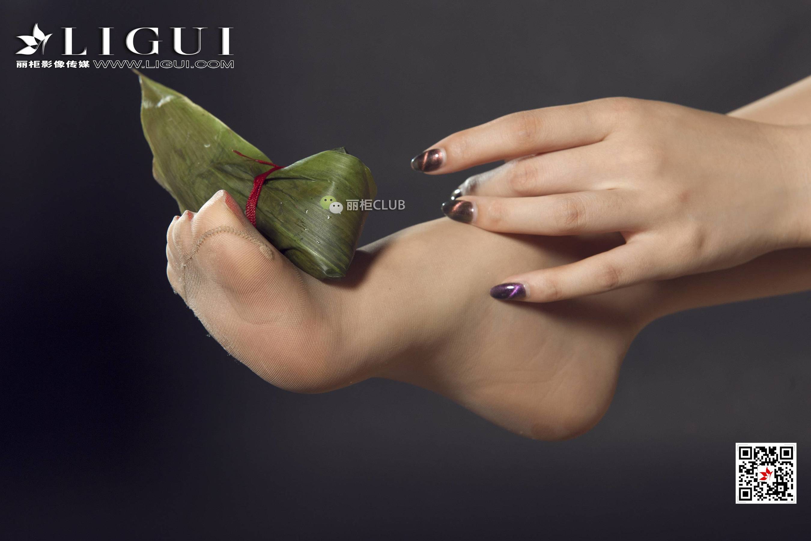 Foot mold ice cream Duanxiang Congs Wong Ligui Internet beauty