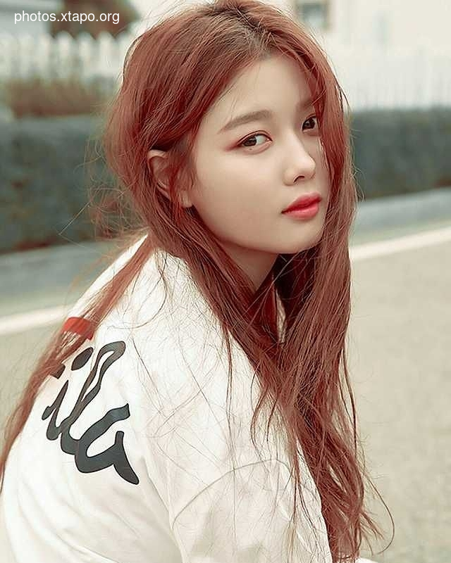 Kim Yoo Jung Kim,