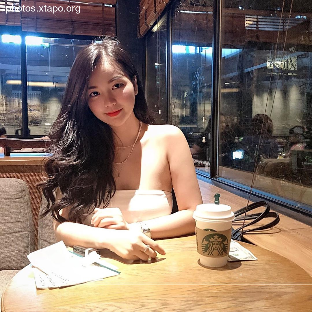 Vietnamese Young Sister Nhung Pham Big Boobs Photos