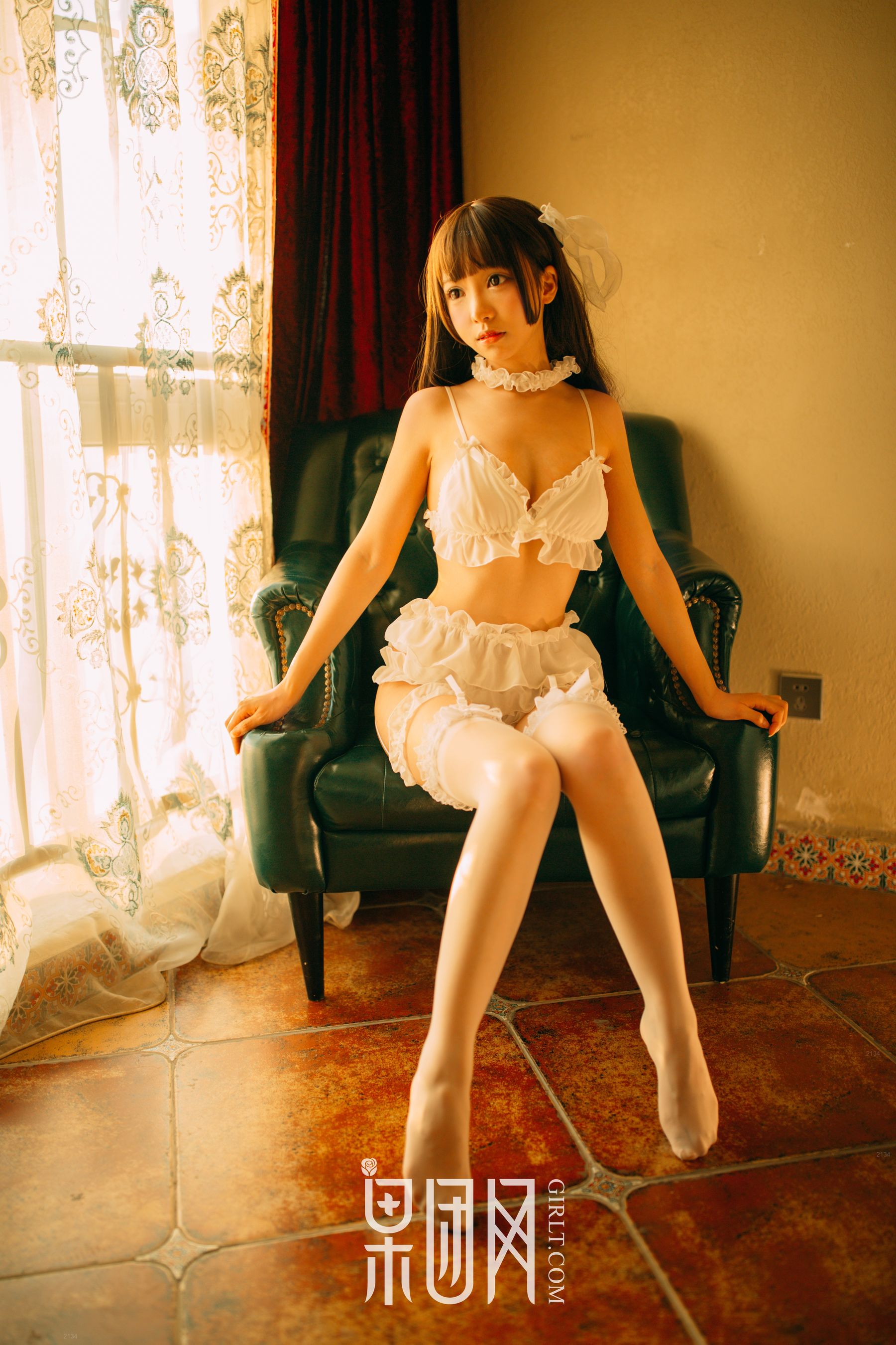 White silk man cut Busty loli vacuum into a naughty maid fruit group Girlt Xiongchuan Jixin No.005