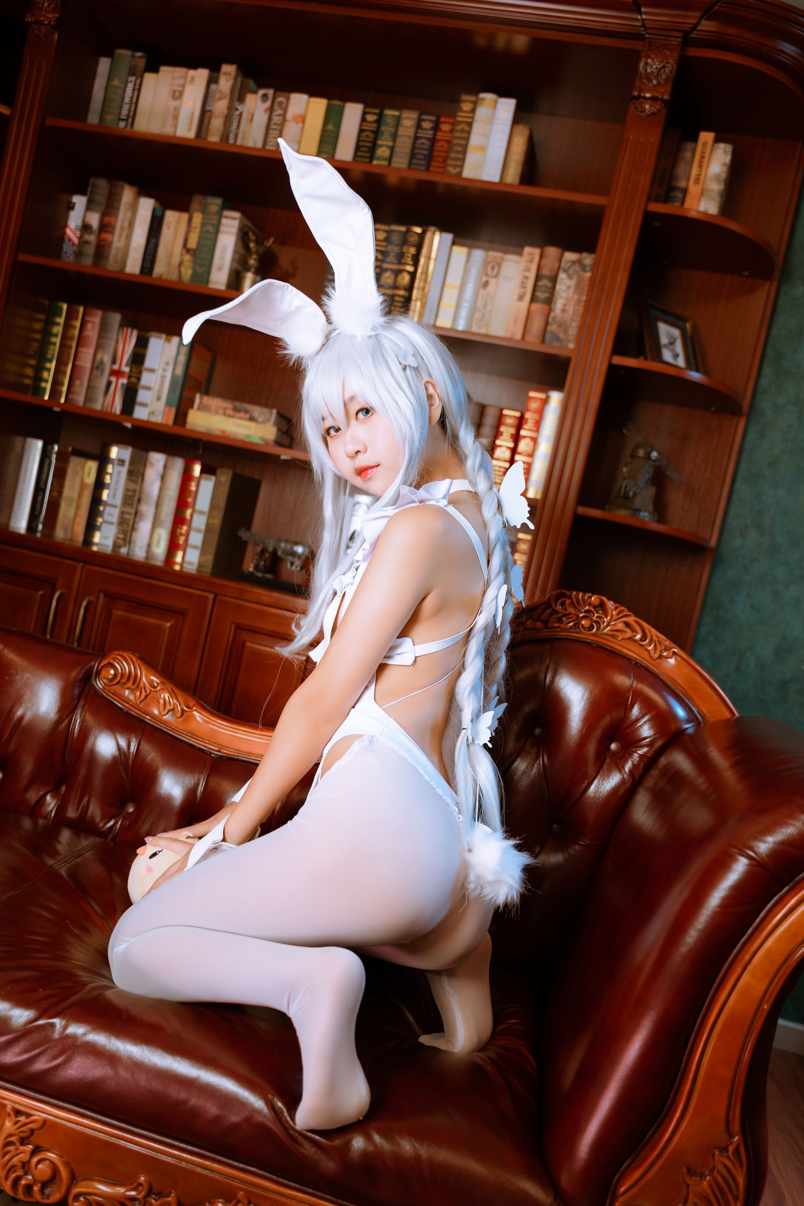 Barbille vicious white rabbit (August 27 member resources)