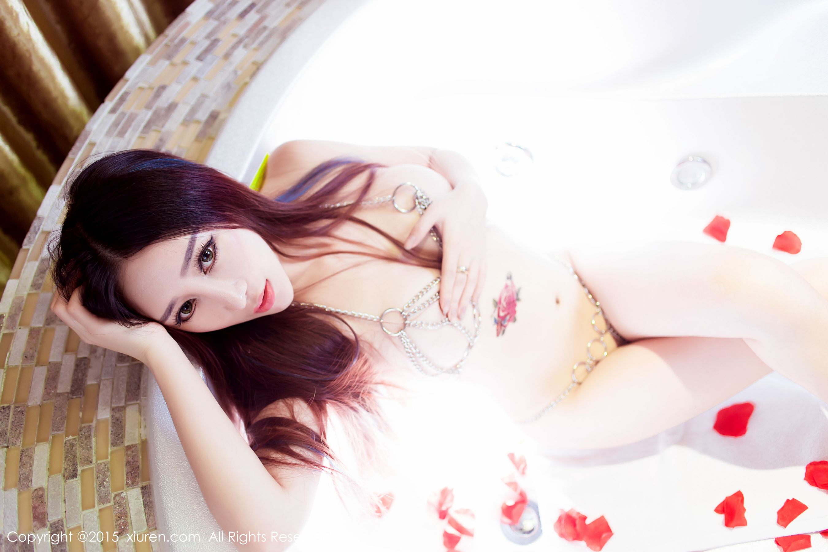 Queen Zou Jingjing Queen's Indoor Sexy PalesBath Series Xiuren No.411