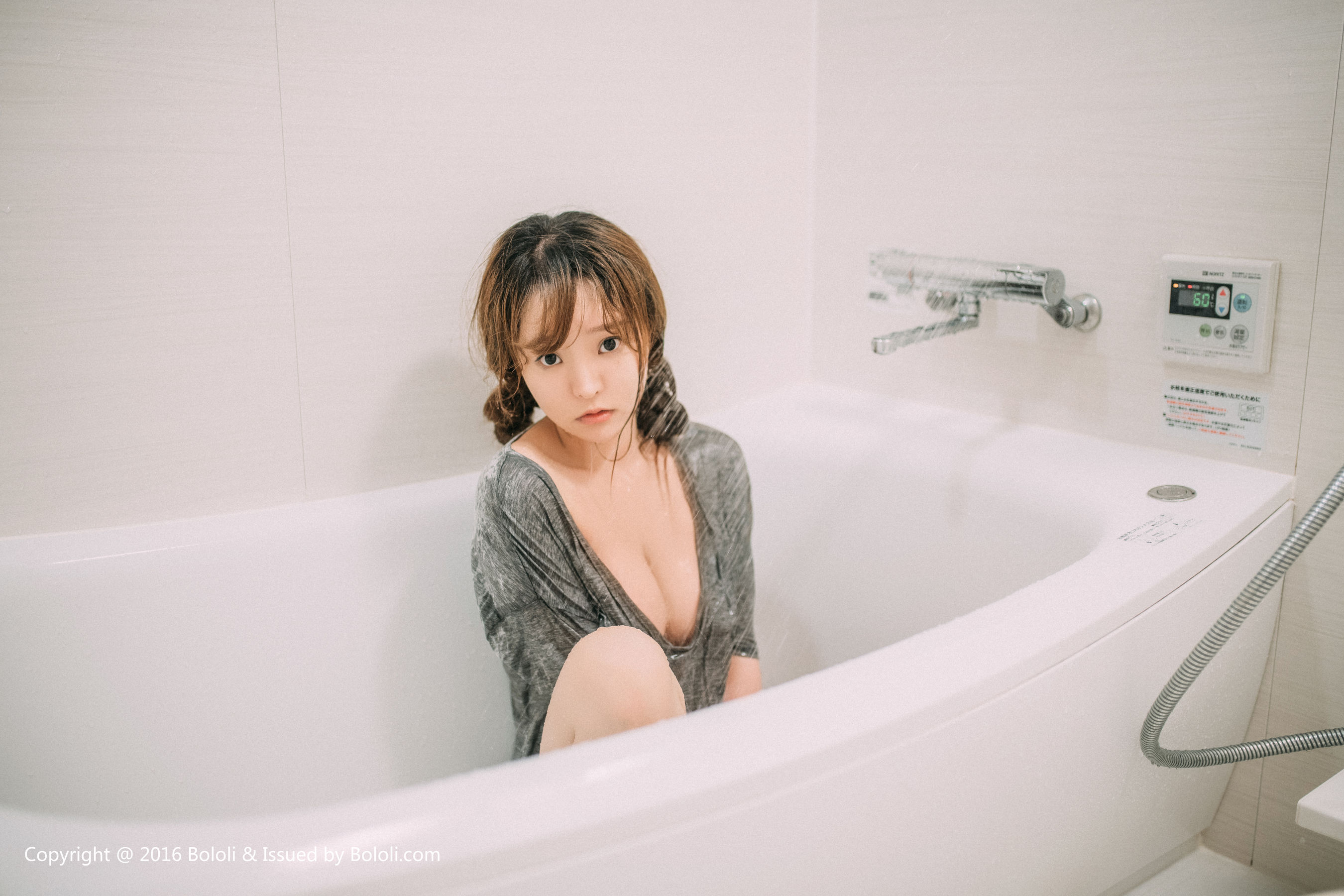 Liu Yanqi Bathing Girl VS Drunk Wife Bololi Bolo Society Bol.064